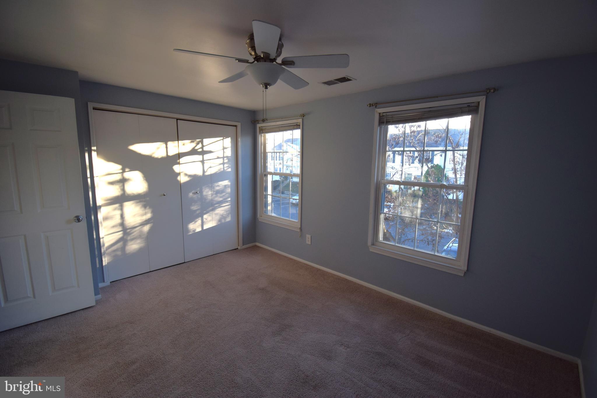 MANCHESTER LAKES - Residential Lease