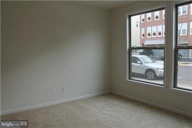 BRAMBLETON LANDBAY 3 - Residential Lease