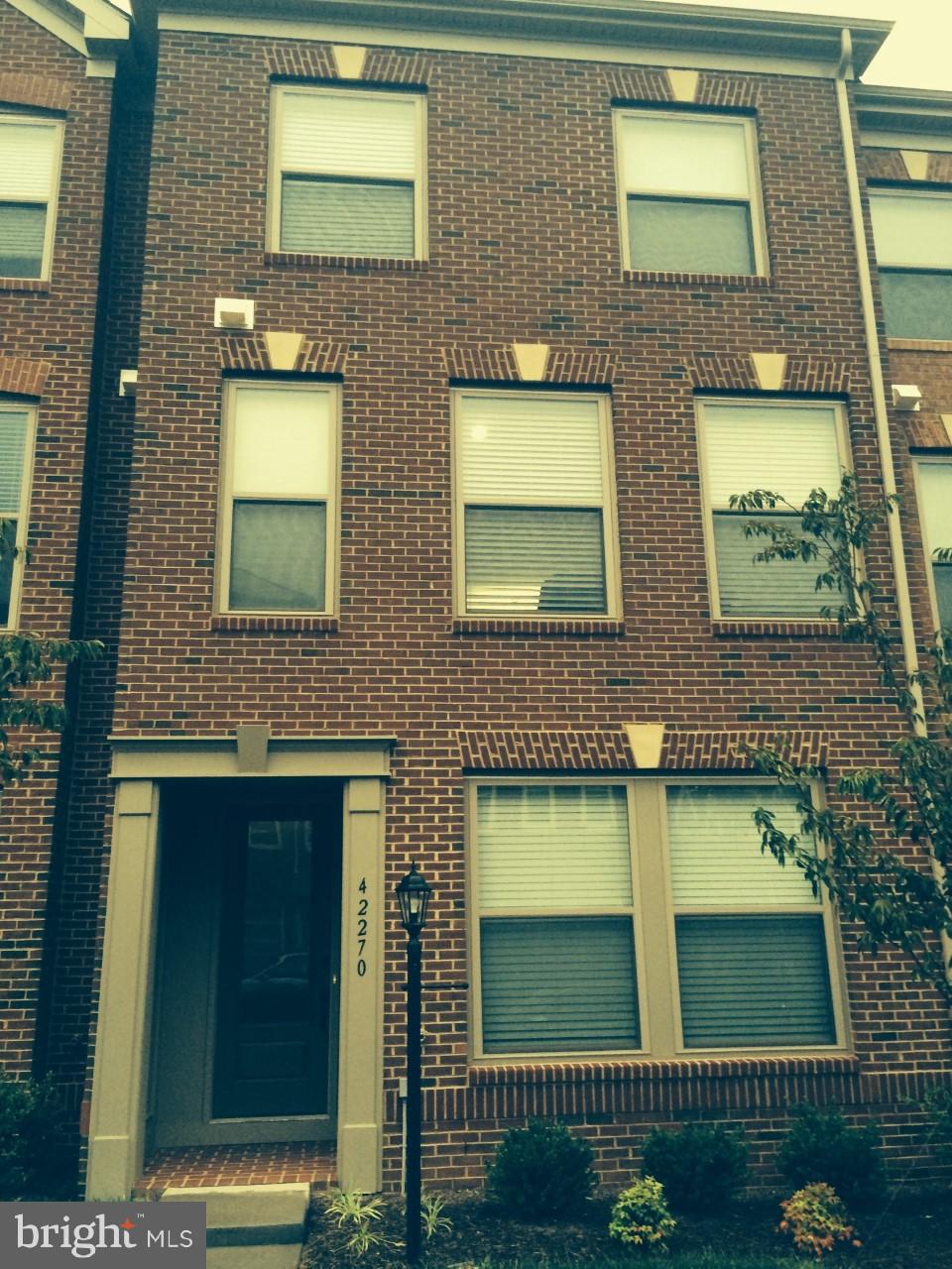 BRAMBLETON LANDBAY 3 - Residential Lease