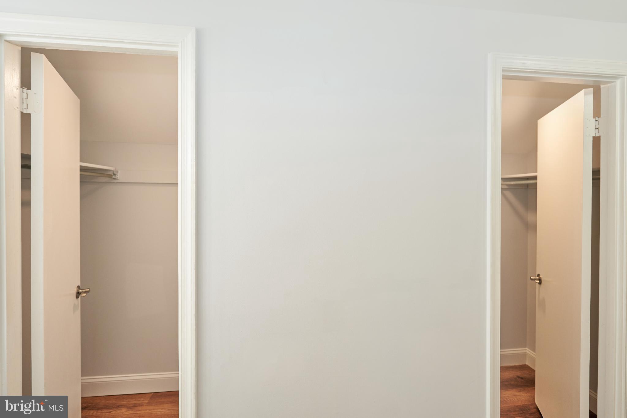 VILLA D ESTE VILLAGE - Residential Lease