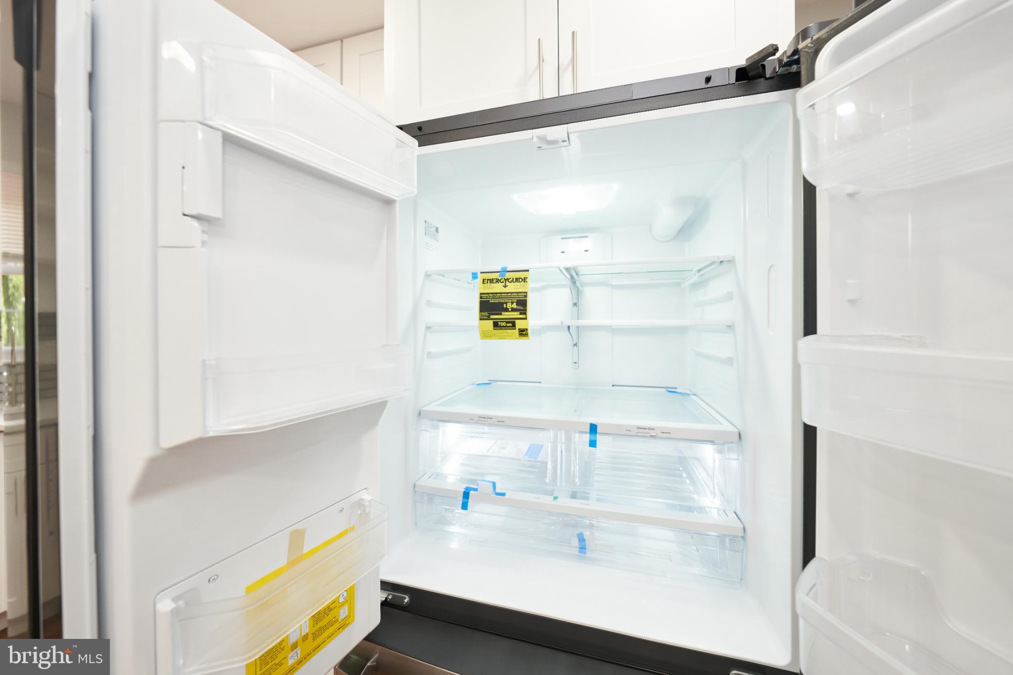 VILLA D ESTE VILLAGE - Residential Lease