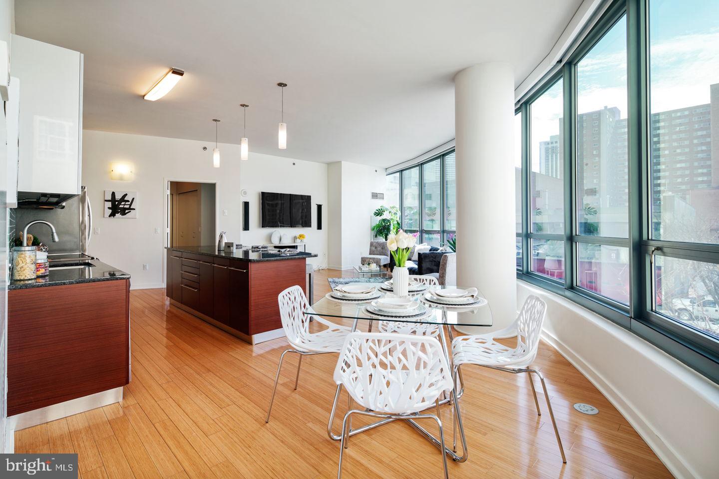 RITTENHOUSE SQUARE - Residential