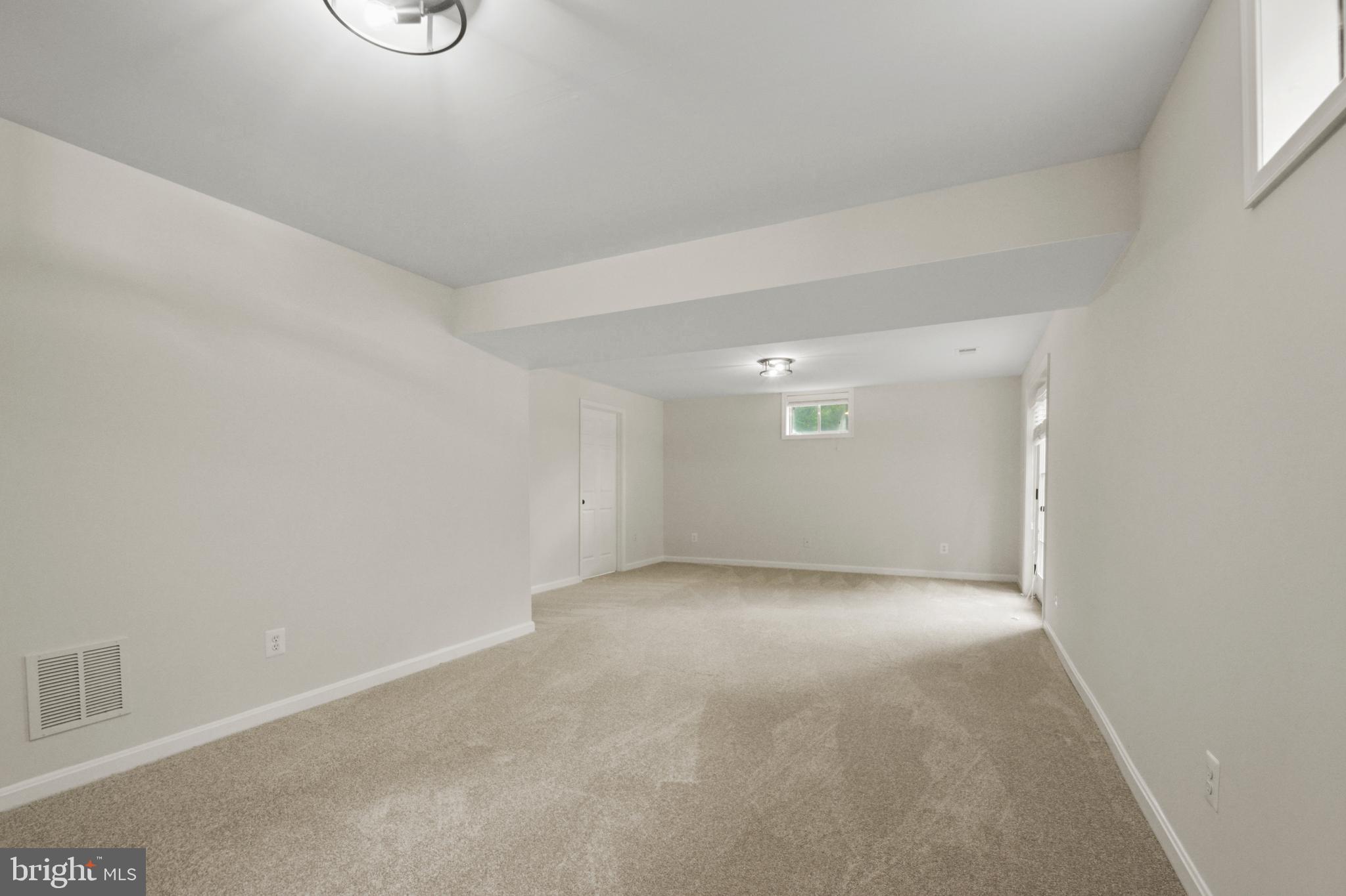 DUTCH HOLLOW - Residential