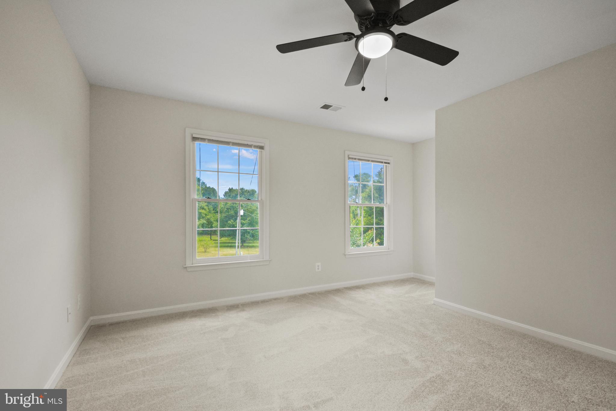 DUTCH HOLLOW - Residential