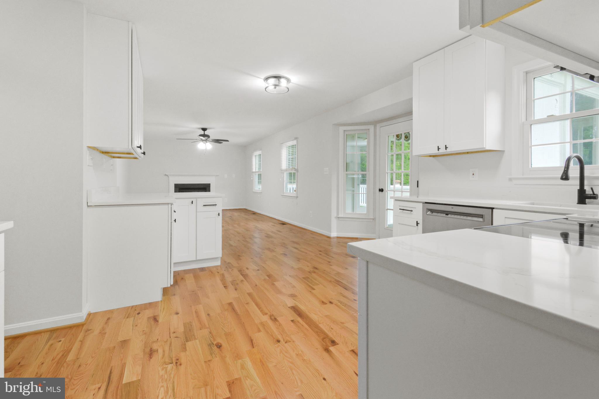 DUTCH HOLLOW - Residential