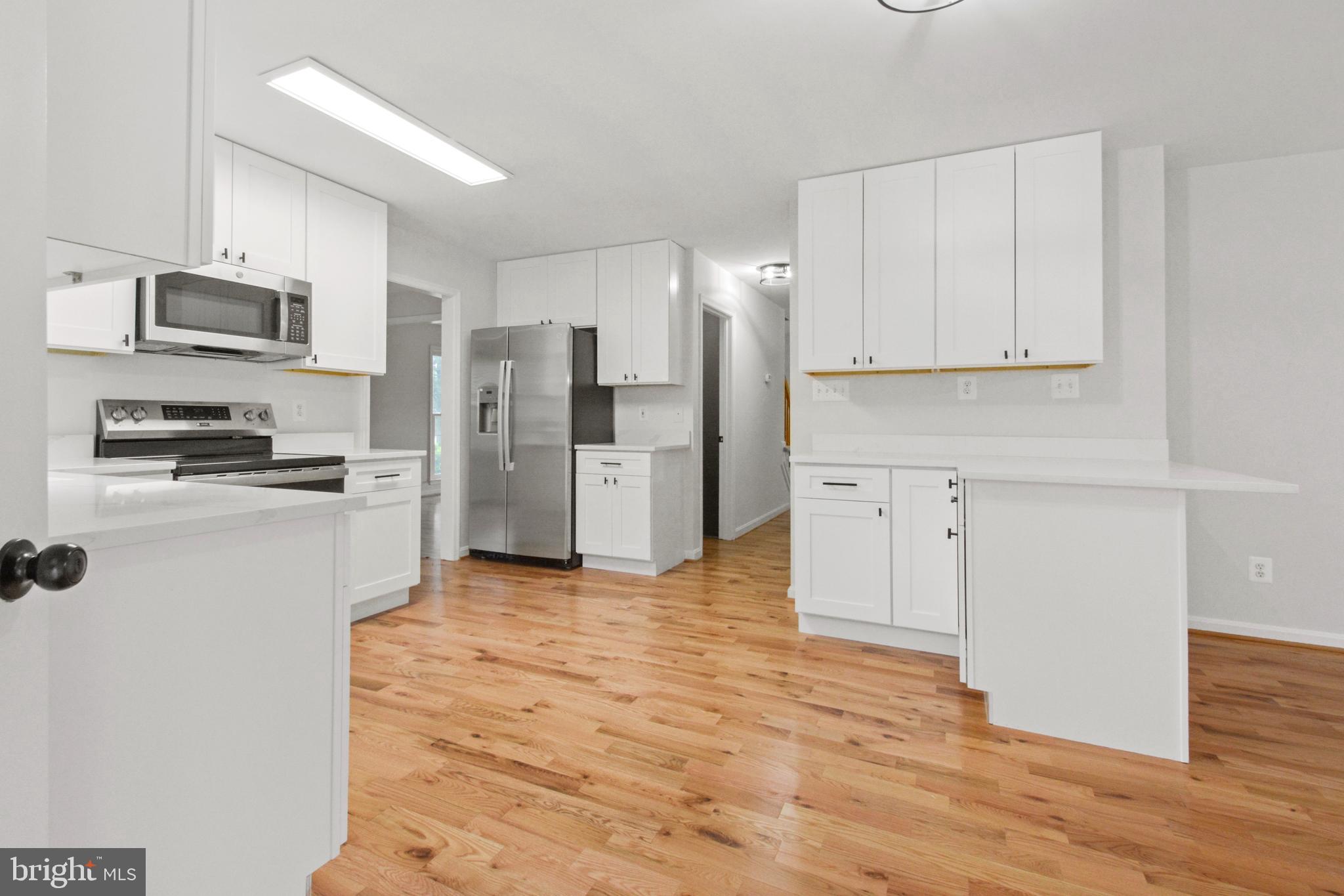 DUTCH HOLLOW - Residential