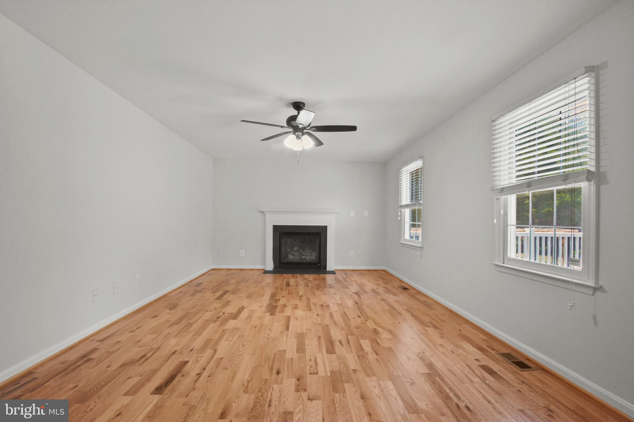 DUTCH HOLLOW - Residential