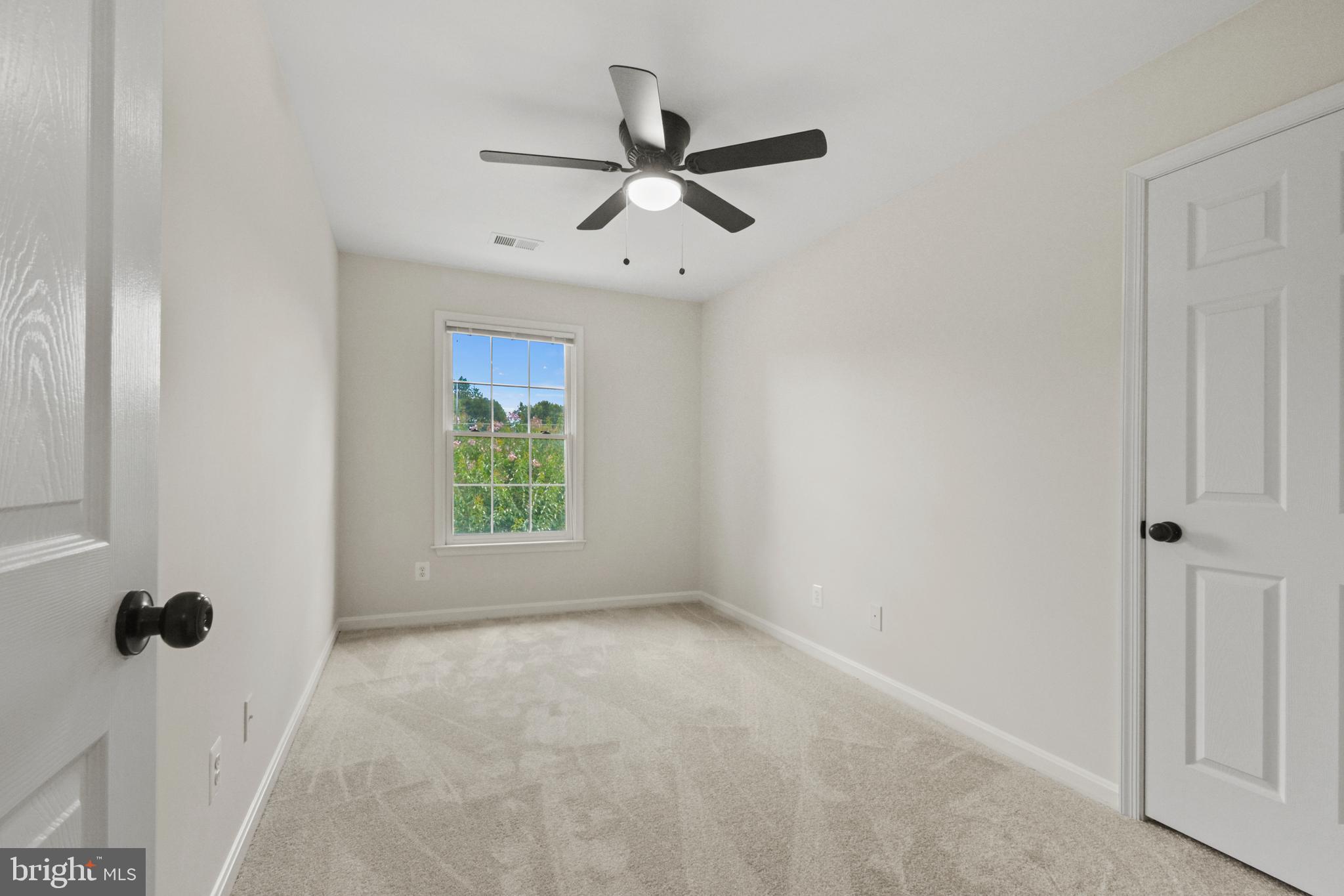 DUTCH HOLLOW - Residential