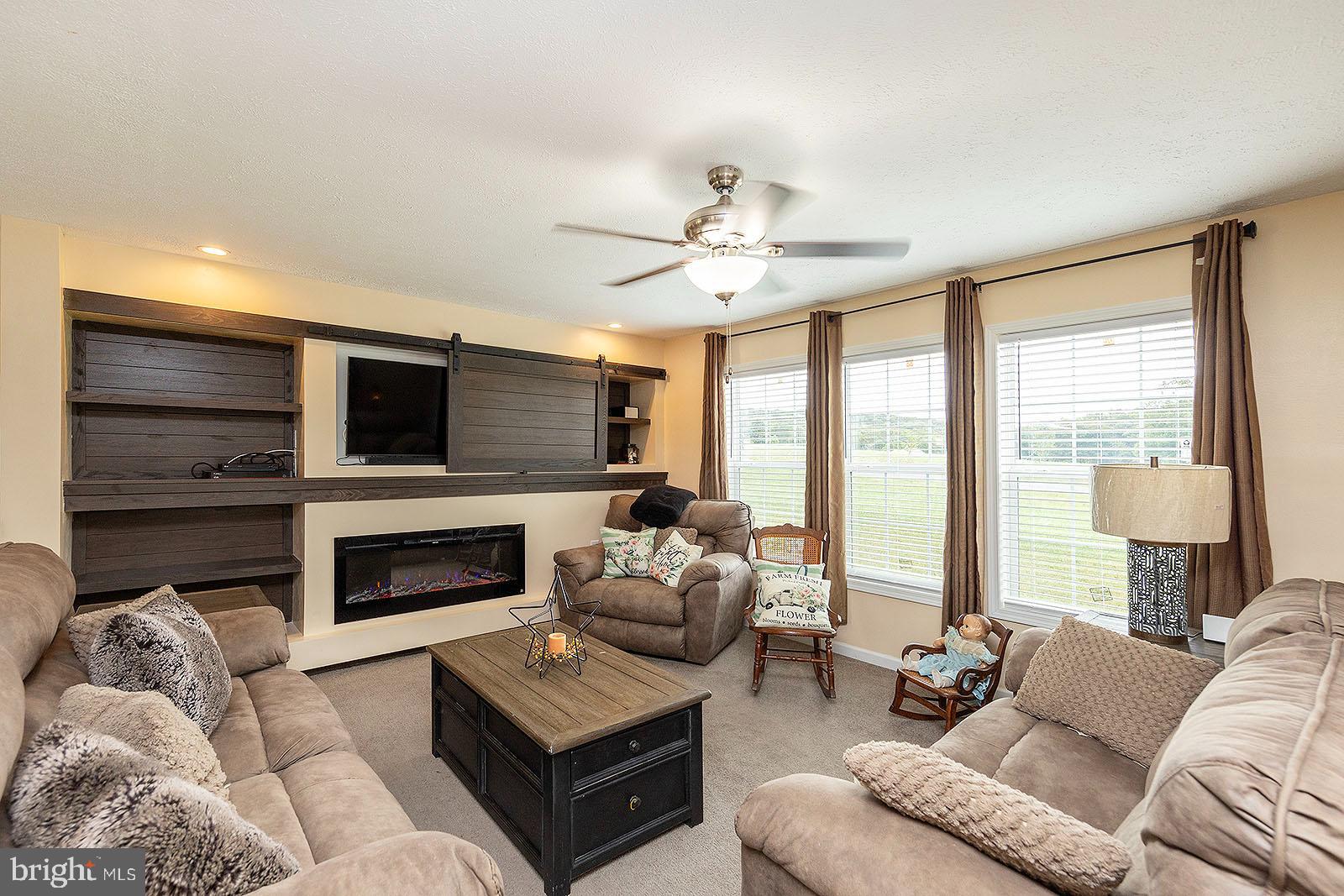 SLEEPY MEADOWS - Residential