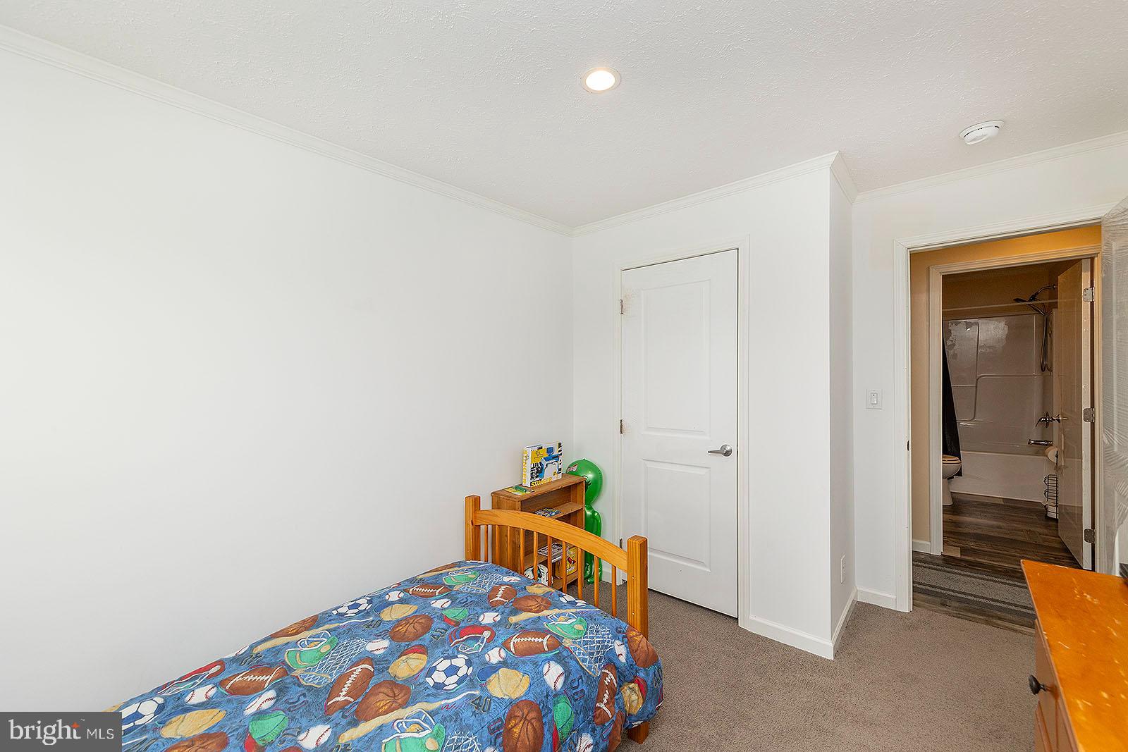 SLEEPY MEADOWS - Residential