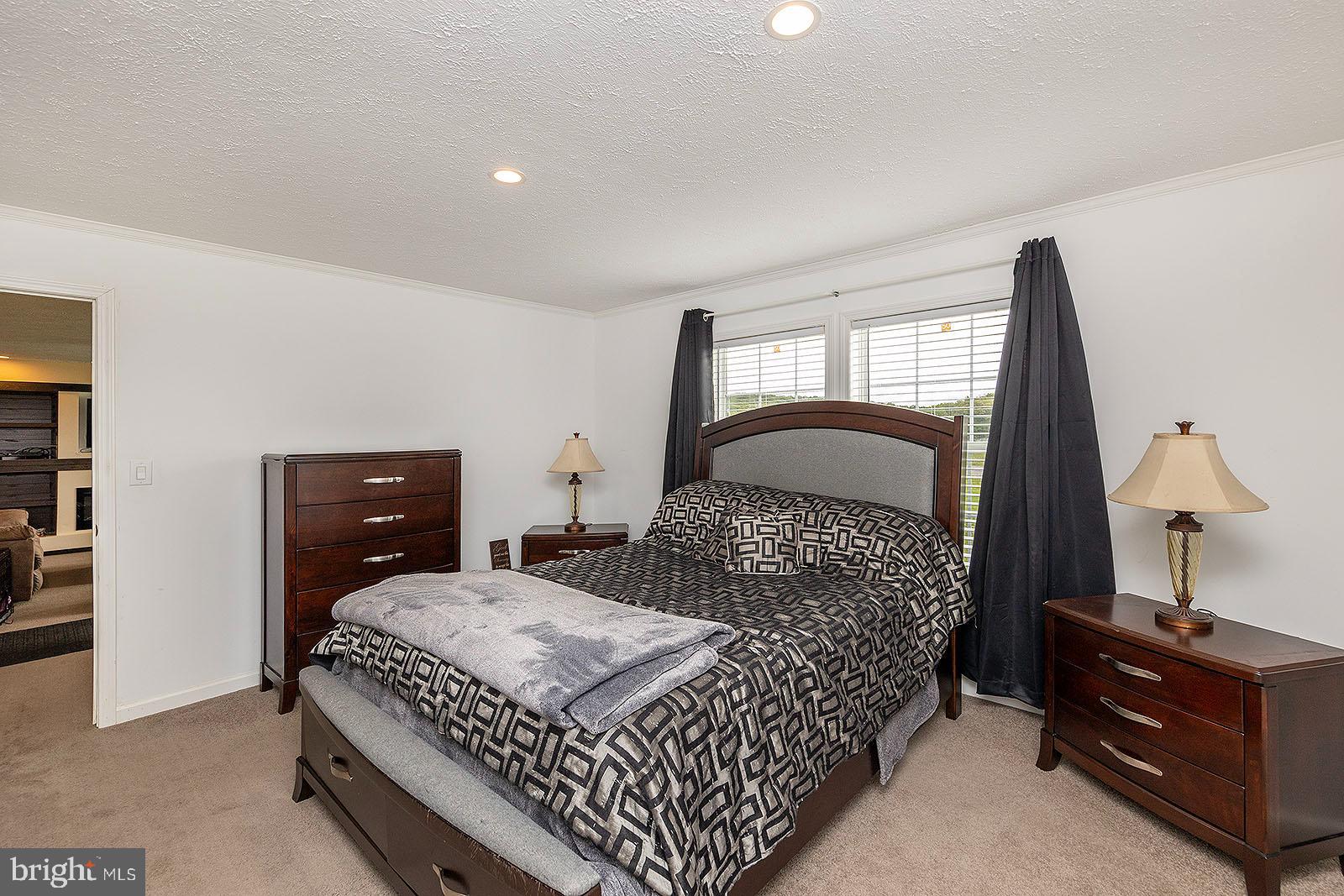 SLEEPY MEADOWS - Residential