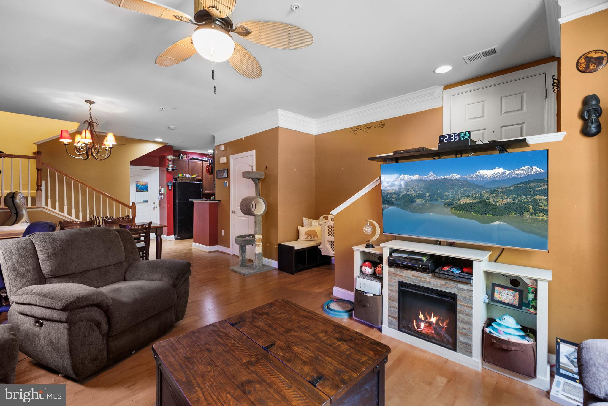 2208 MARGRAF CIRCLE