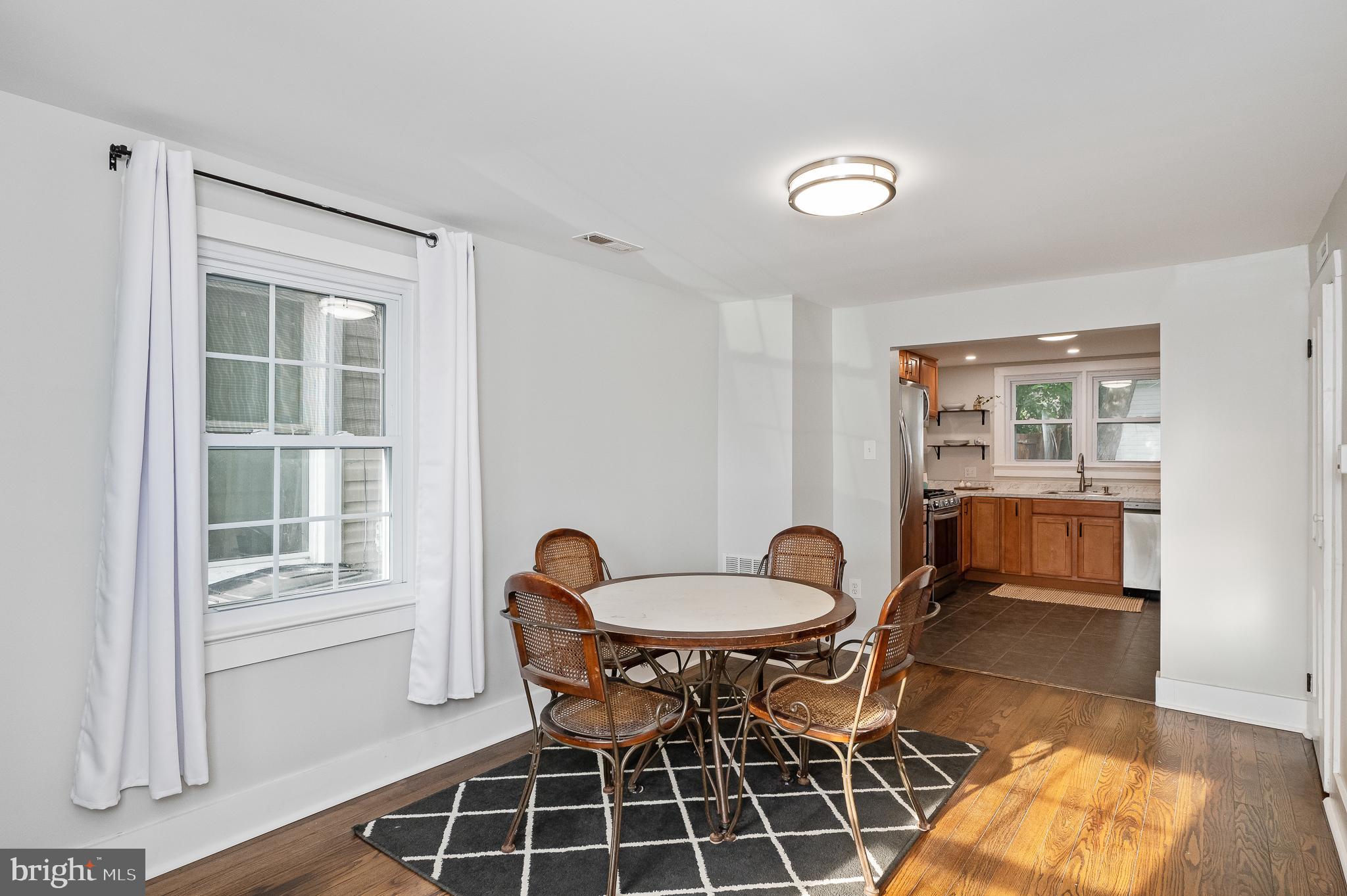 PERRYVILLE - Residential