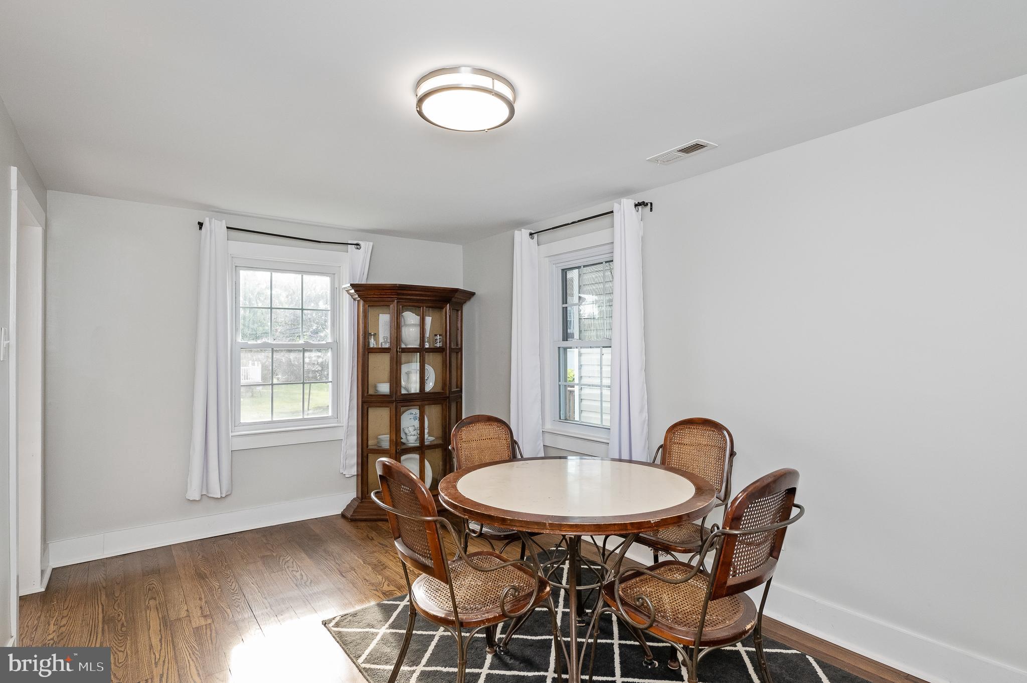 PERRYVILLE - Residential