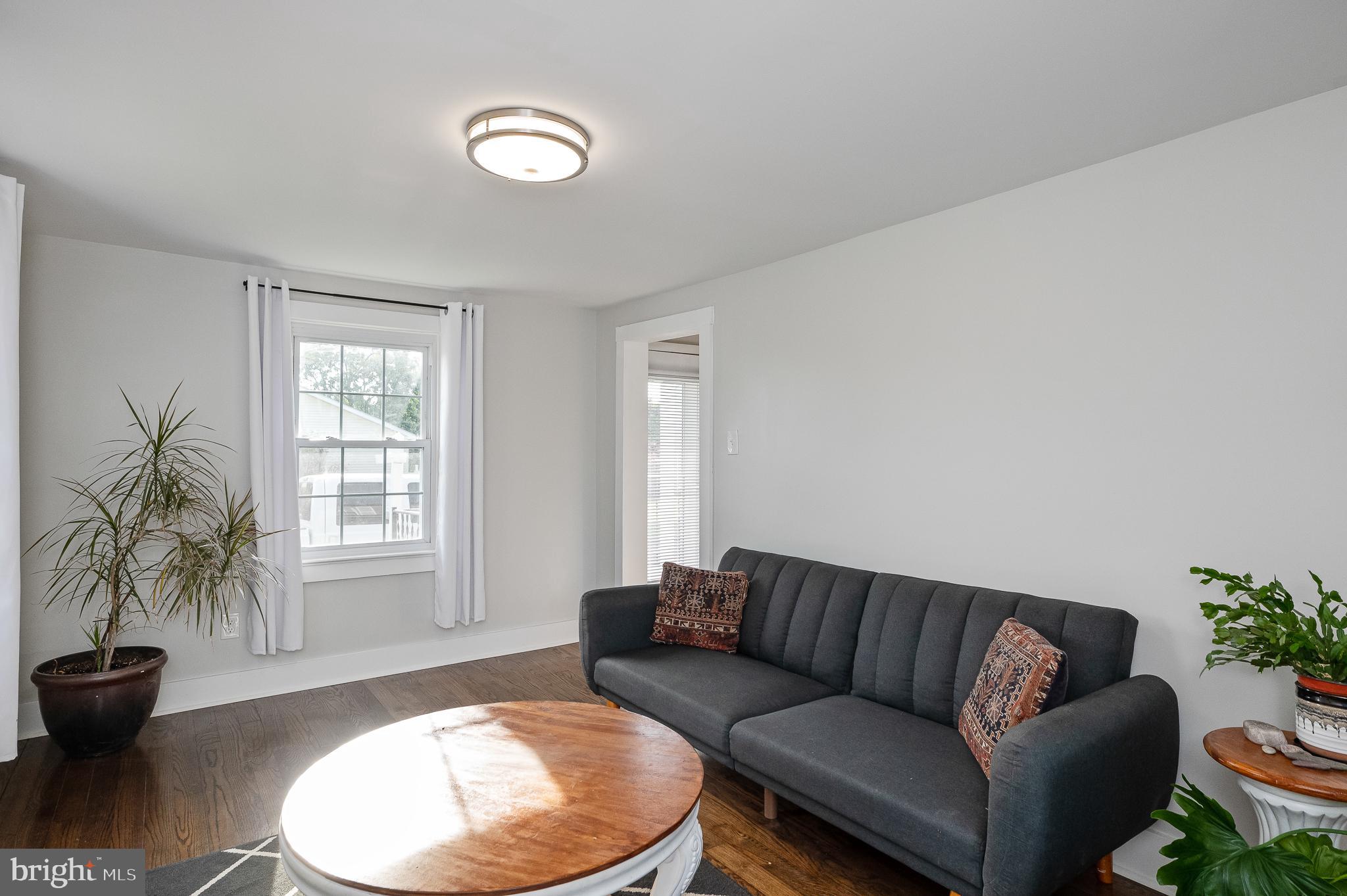 PERRYVILLE - Residential