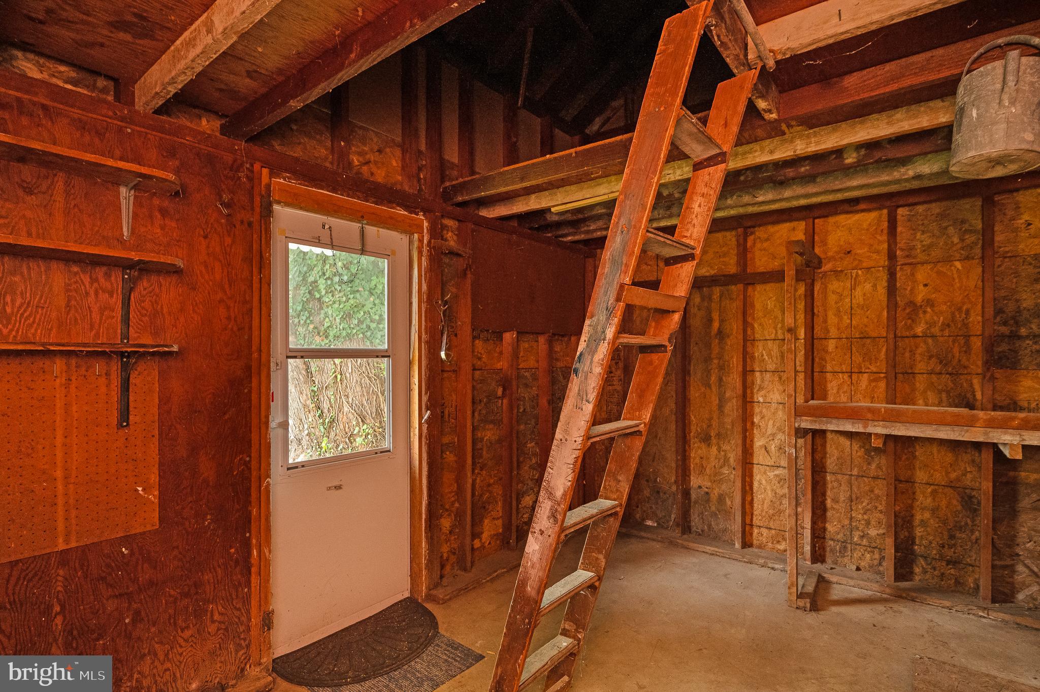 PERRYVILLE - Residential