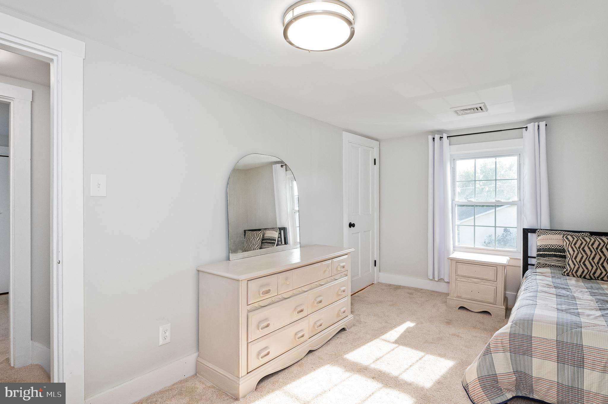 PERRYVILLE - Residential