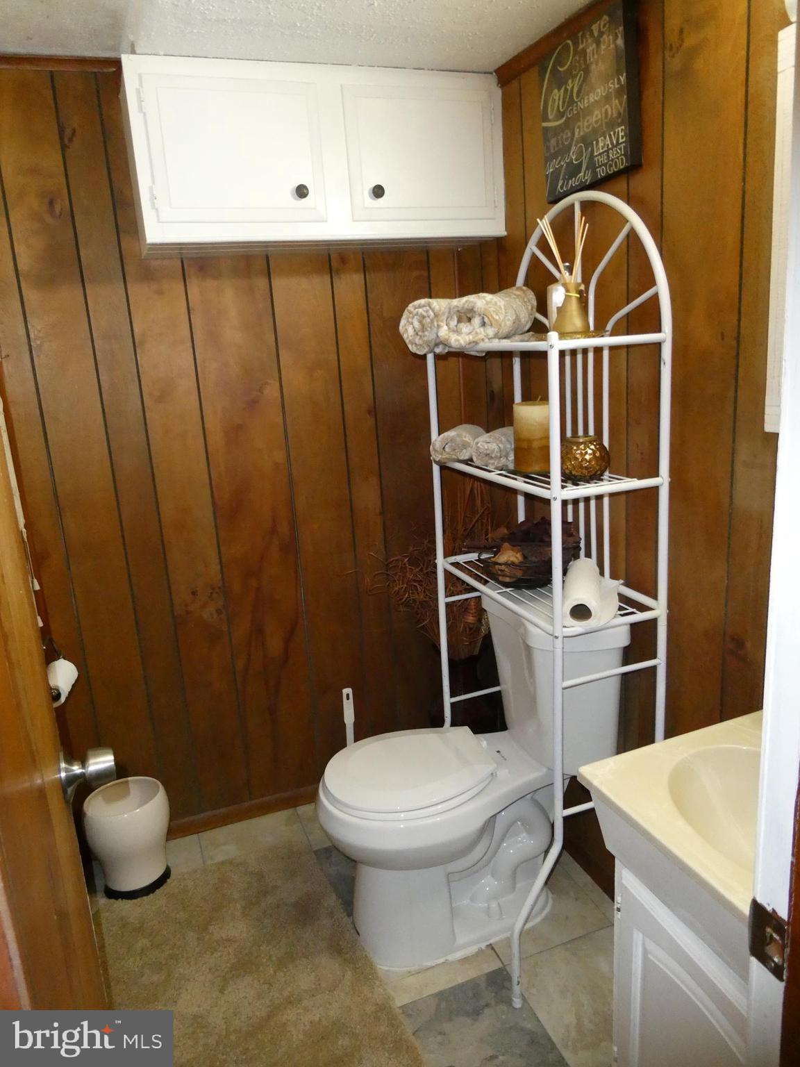 CRESTVIEW MANOR - Residential