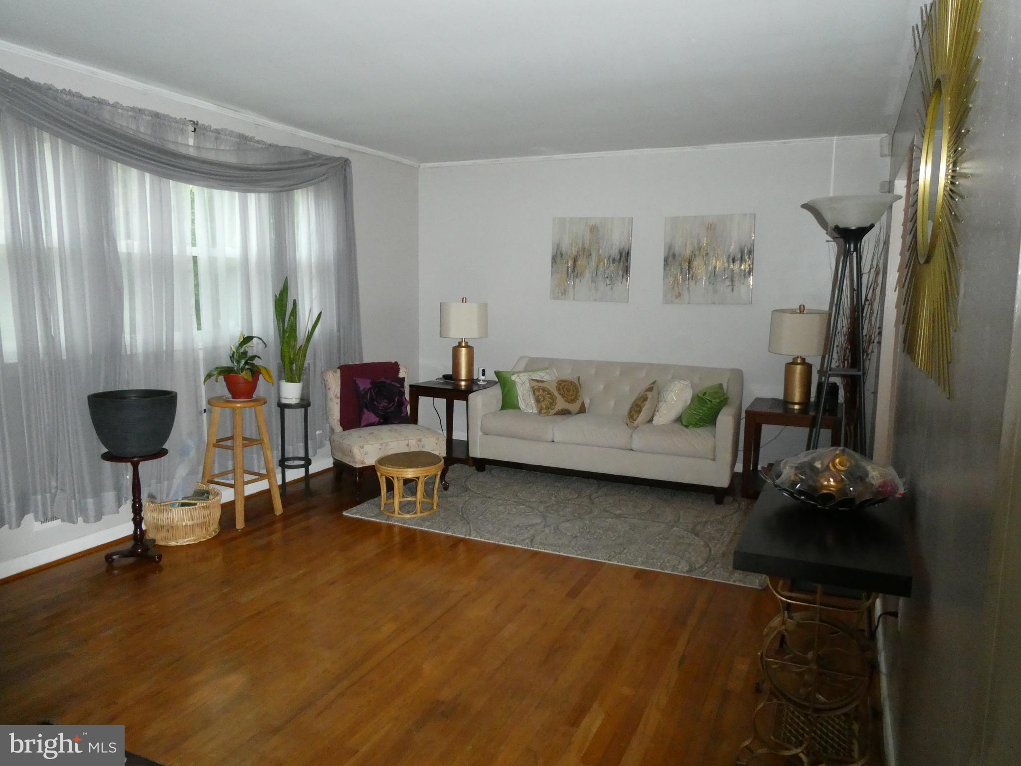 CRESTVIEW MANOR - Residential