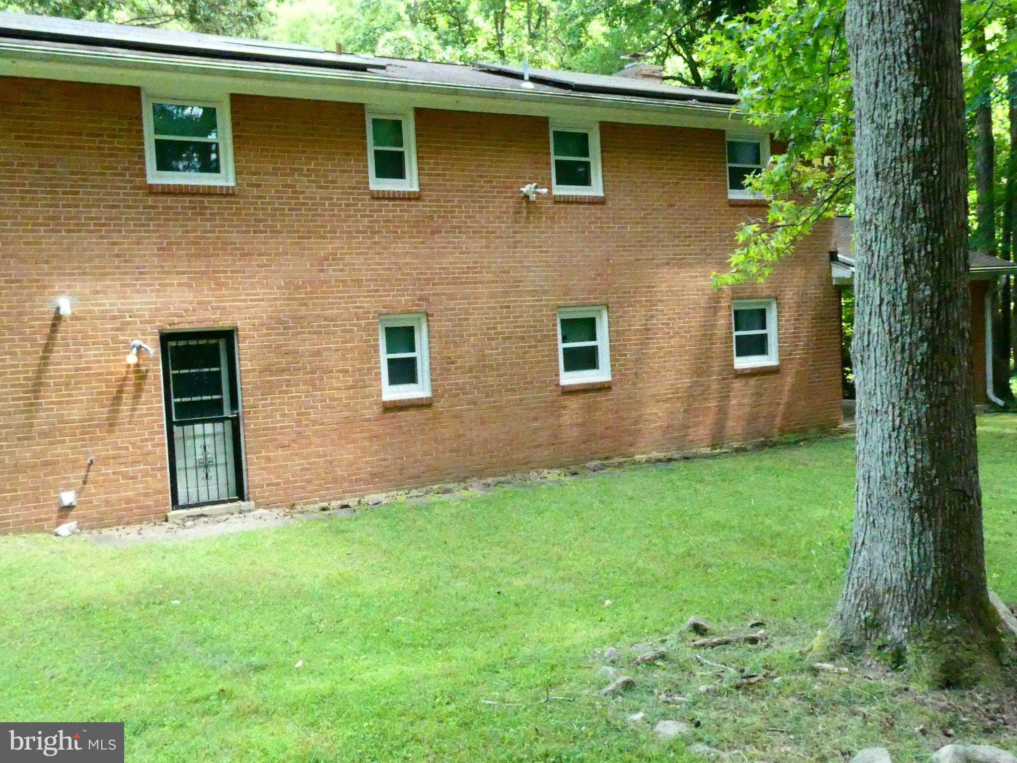 CRESTVIEW MANOR - Residential