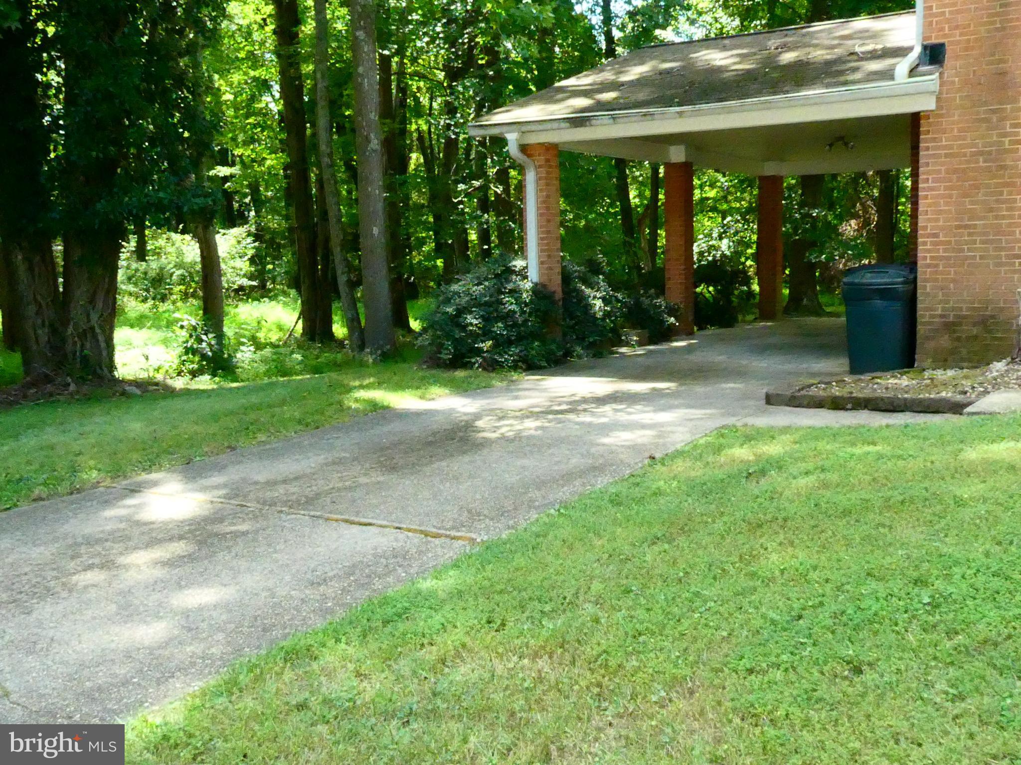 CRESTVIEW MANOR - Residential