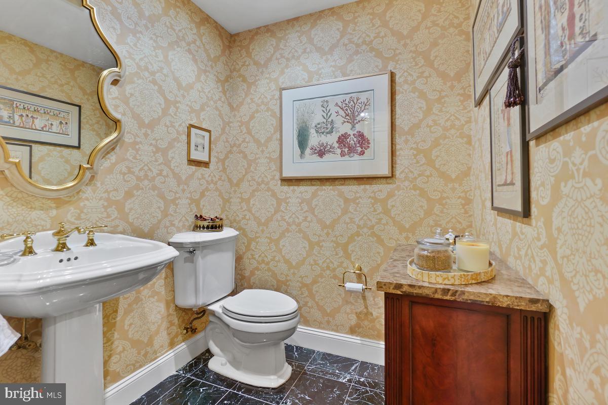 SOMERSET - Residential