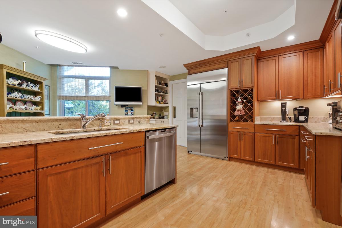 SOMERSET - Residential