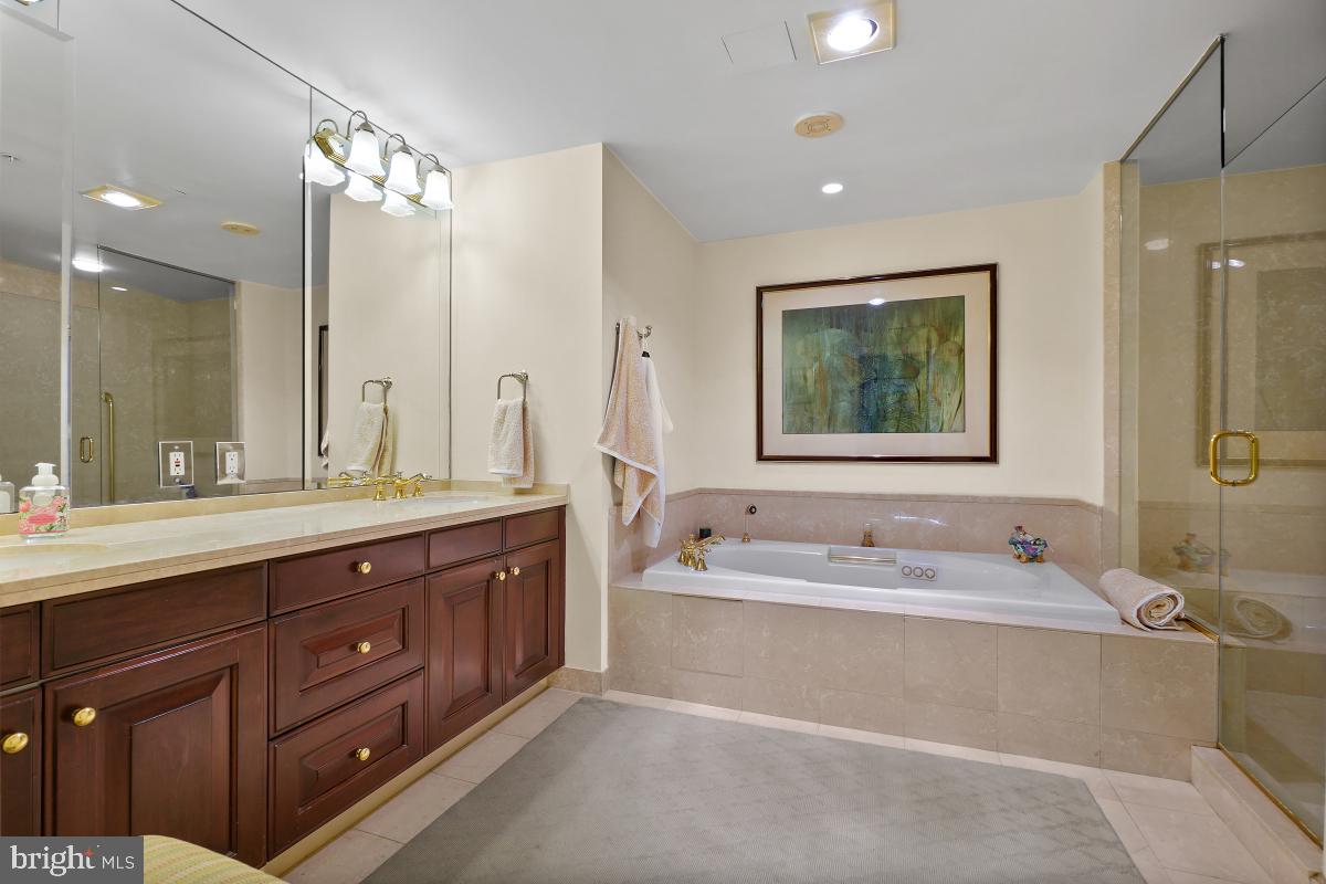 SOMERSET - Residential