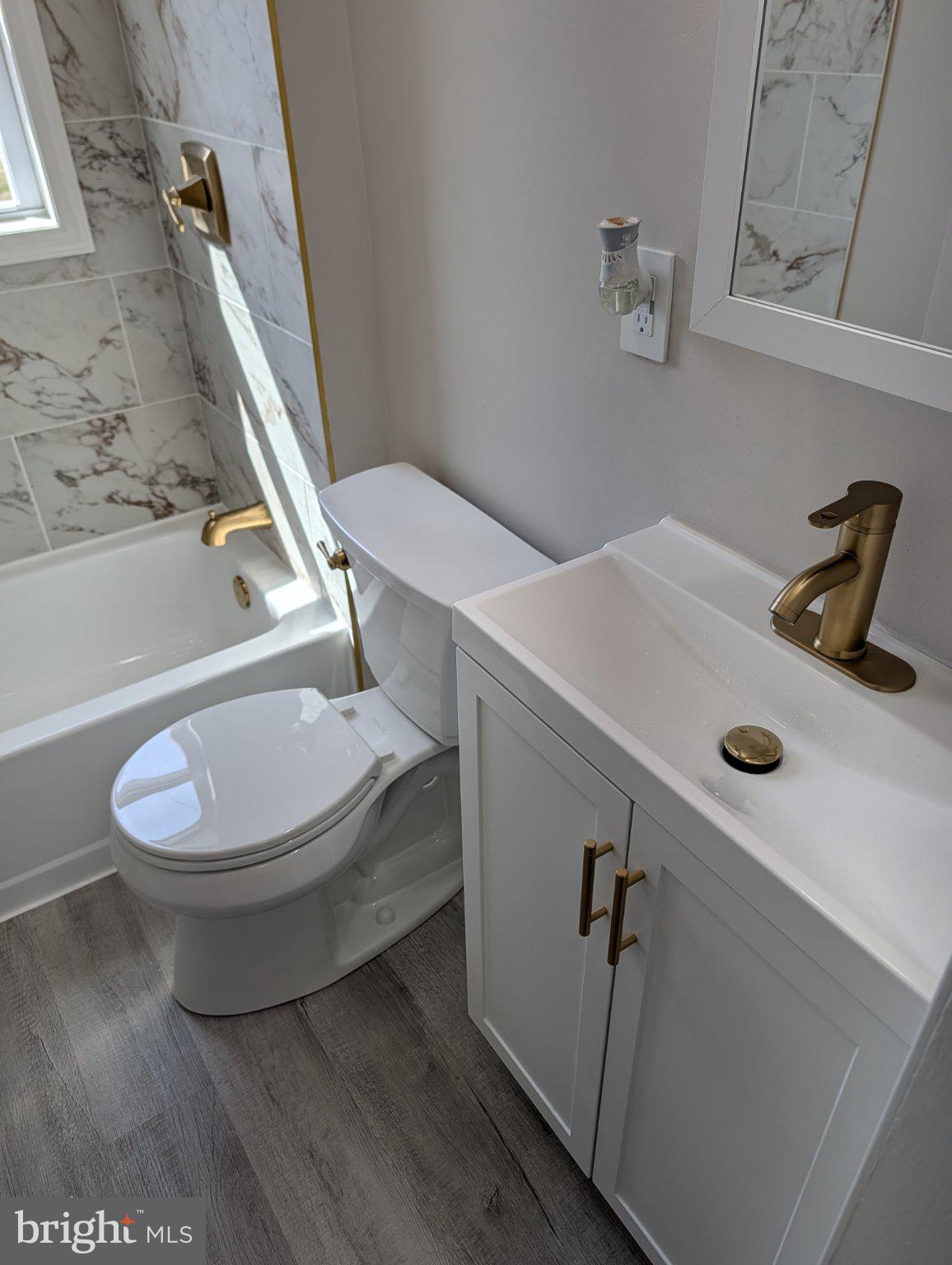 PARKSIDE - Residential