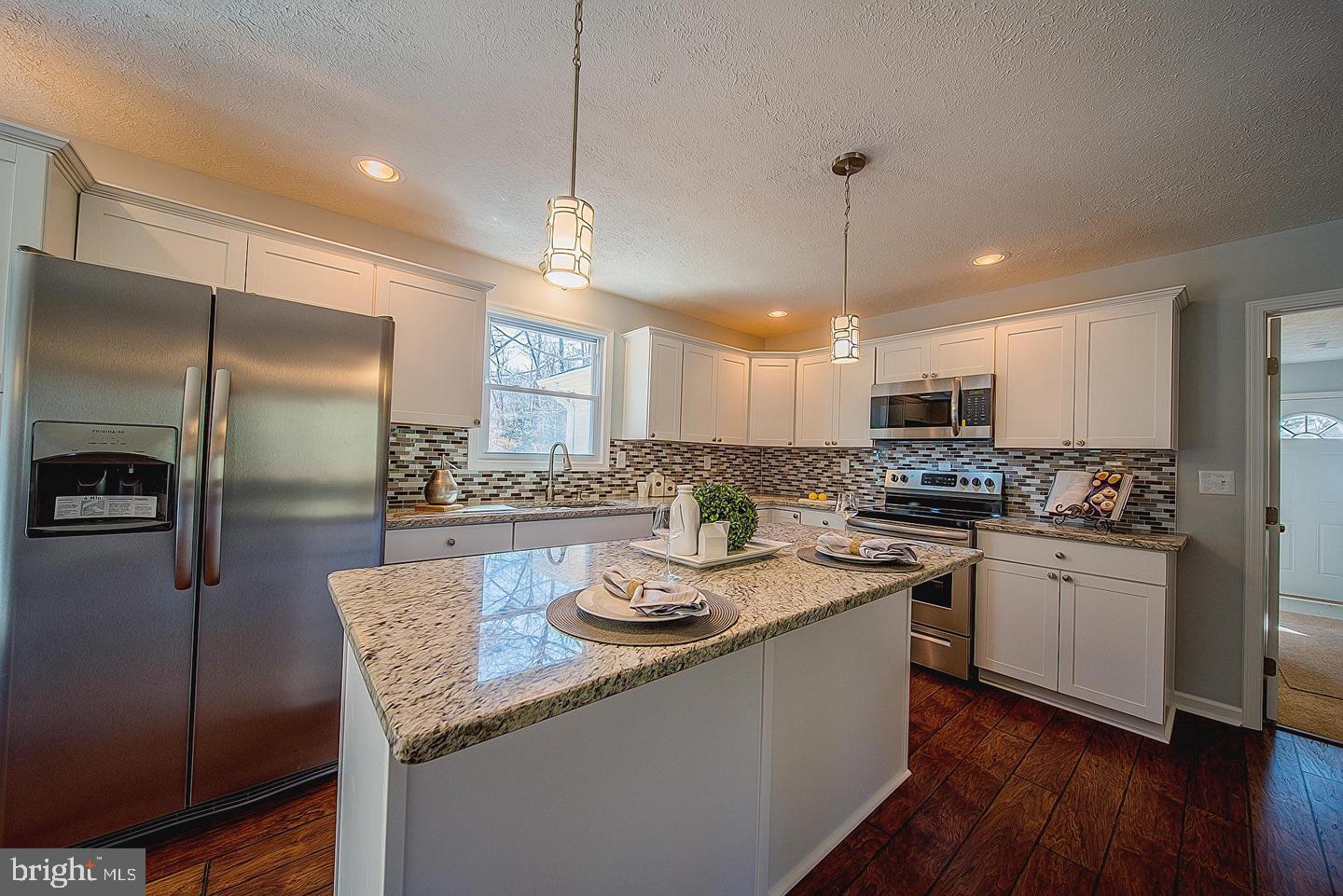 BEVERLY ESTATES - Residential