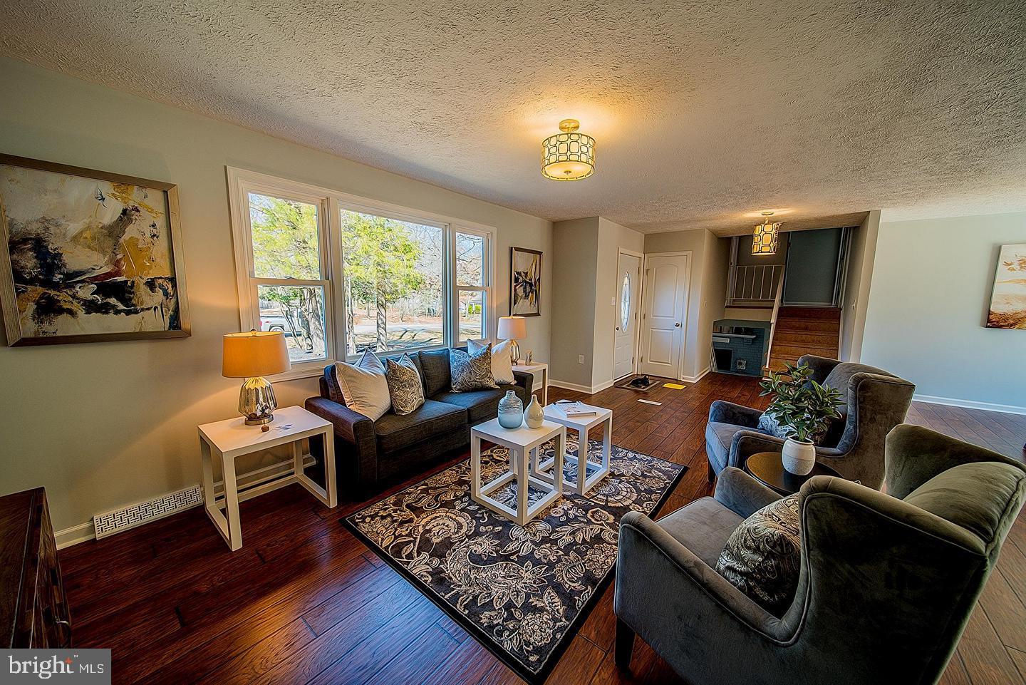 BEVERLY ESTATES - Residential