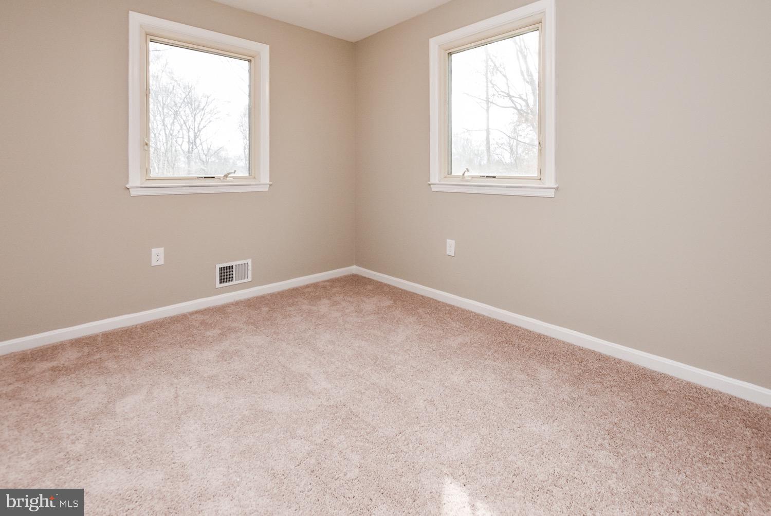 FORT WASHINGTON ESTATES - Residential