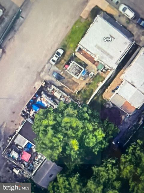 Multifamily For Sale - 944 Jackson Street<br/> NORRISTOWN, PA 19401