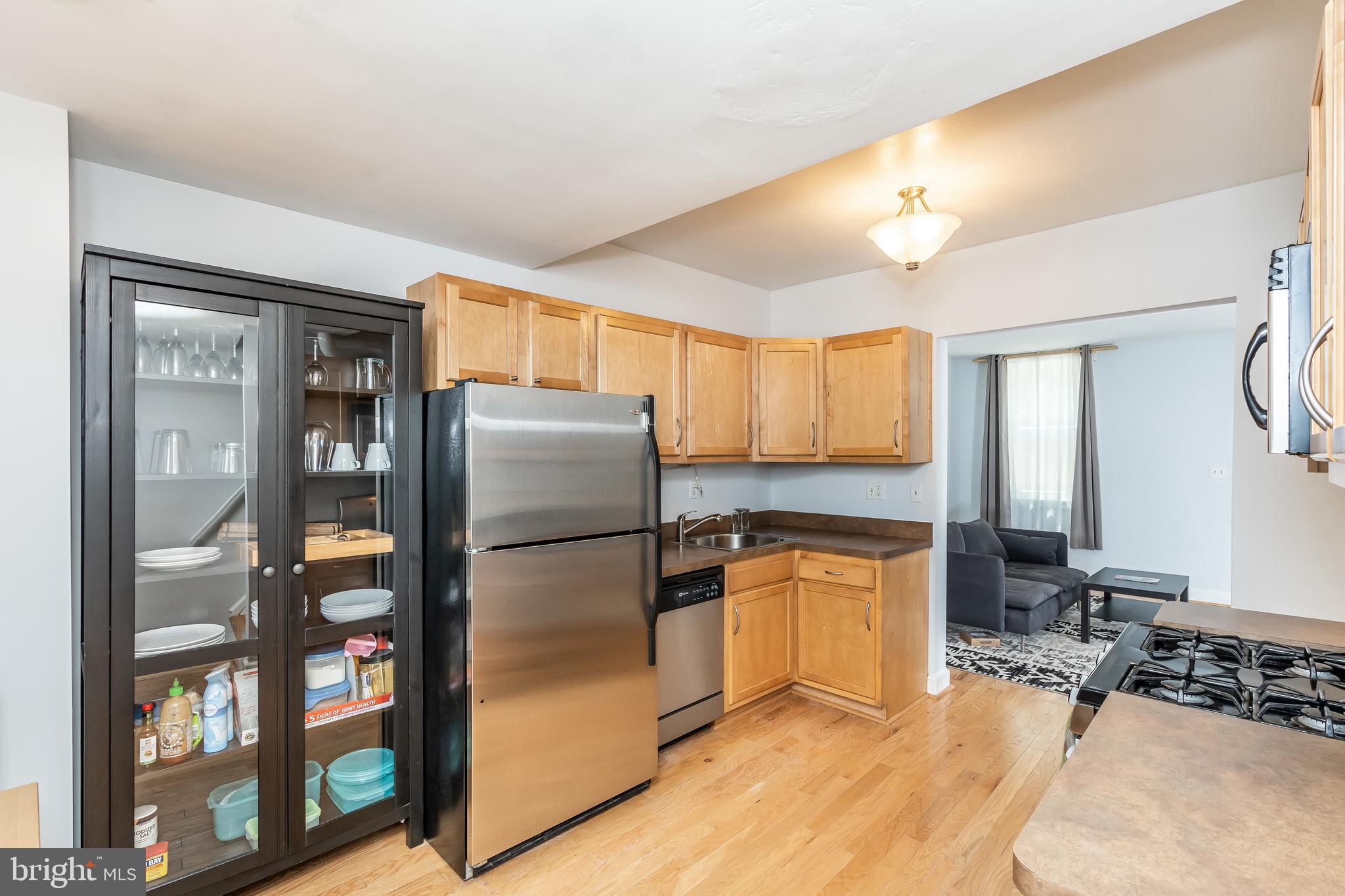 HOLLINS PARK - Residential