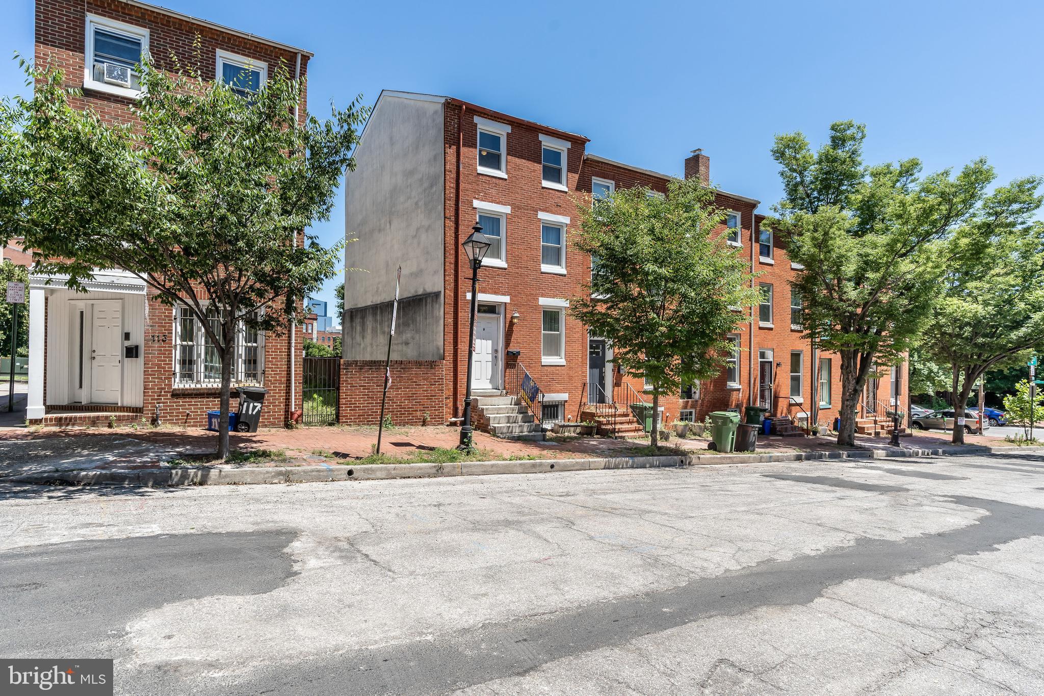 HOLLINS PARK - Residential