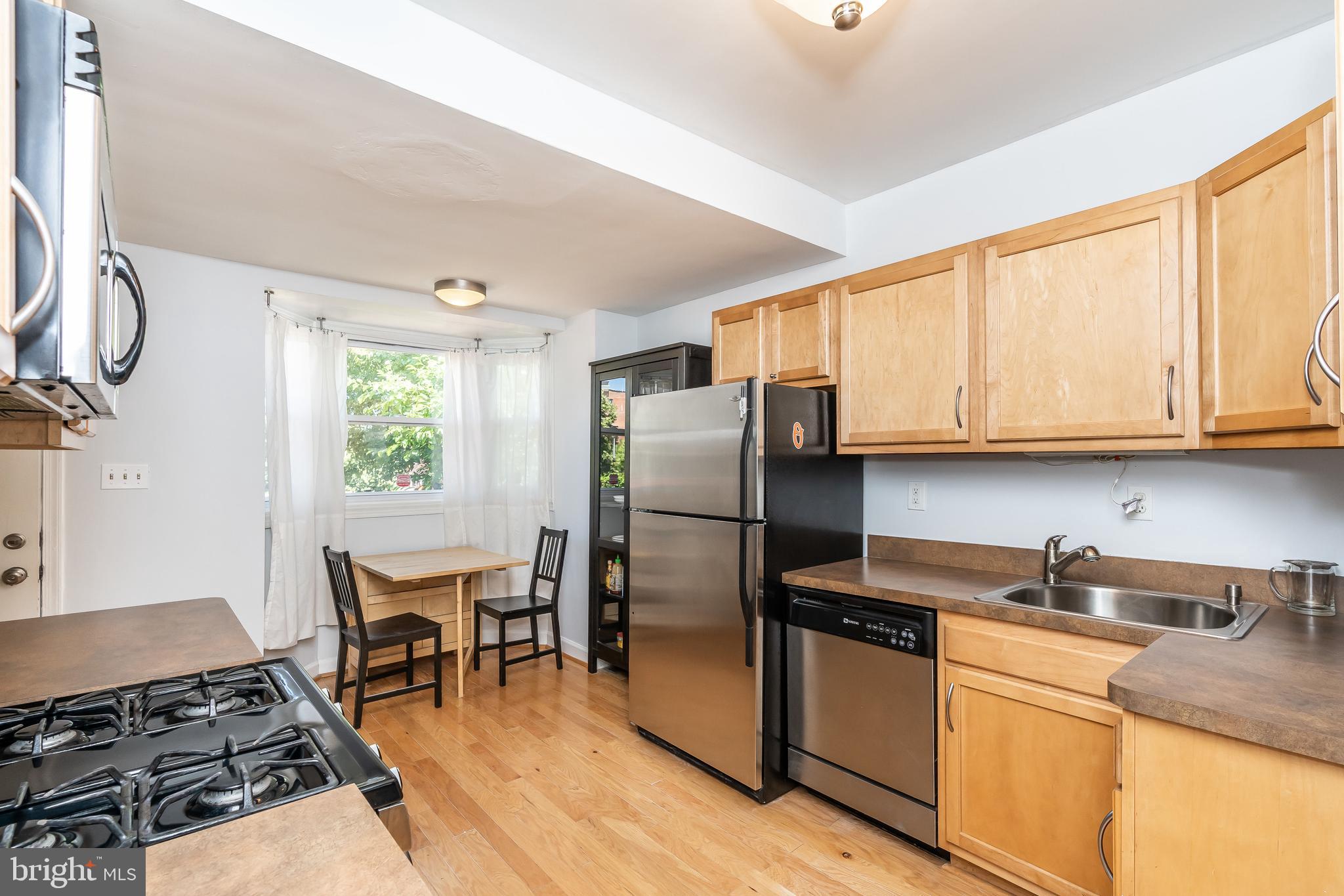 HOLLINS PARK - Residential