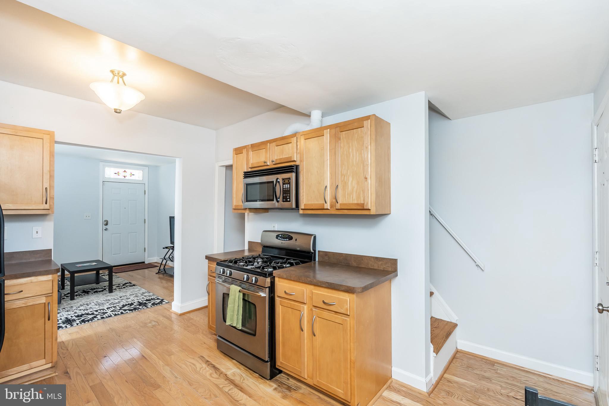 HOLLINS PARK - Residential