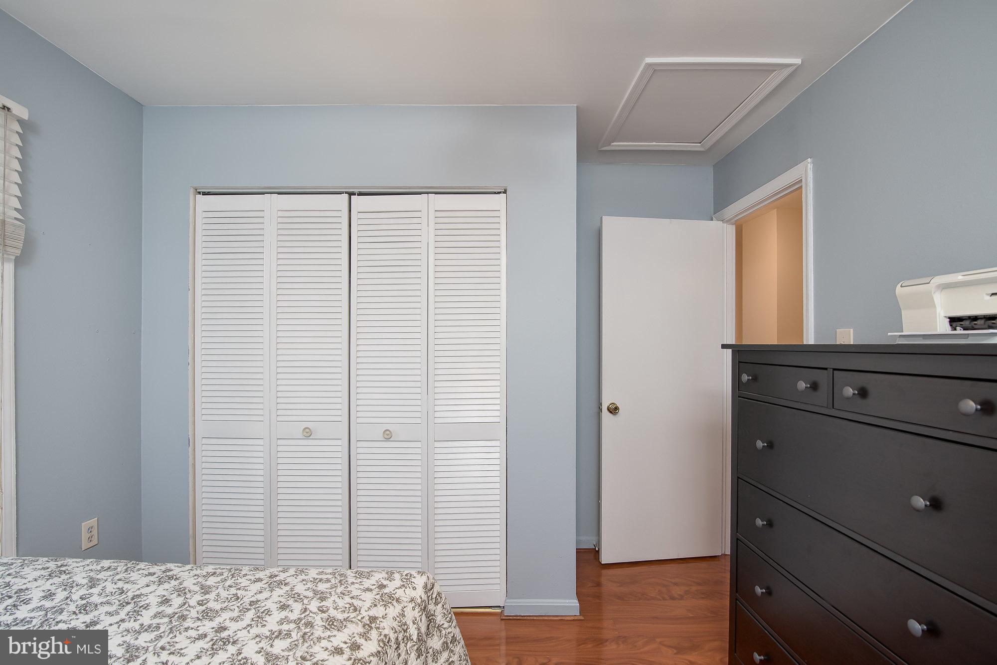 COLONY PARK - Residential