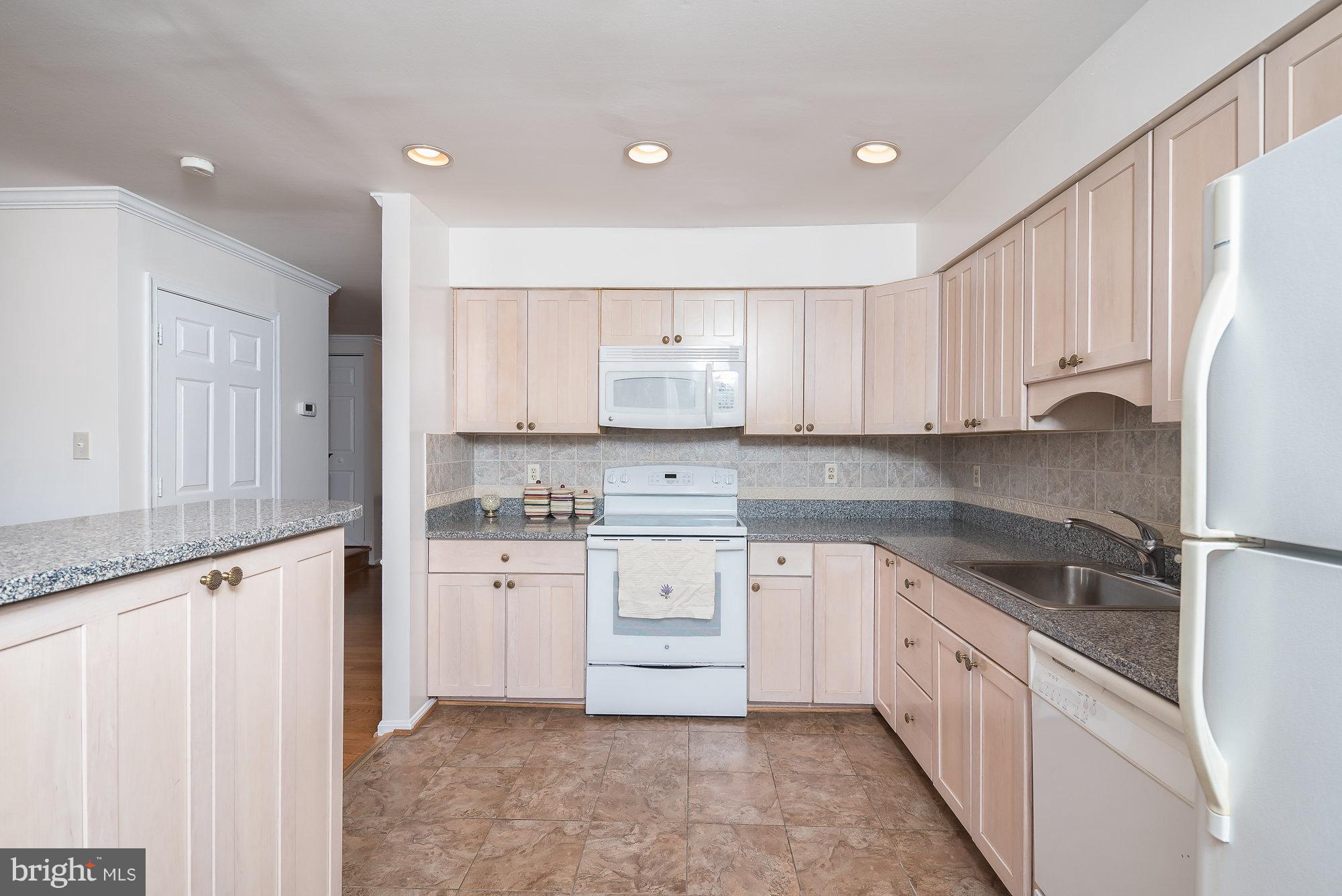 COLONY PARK - Residential