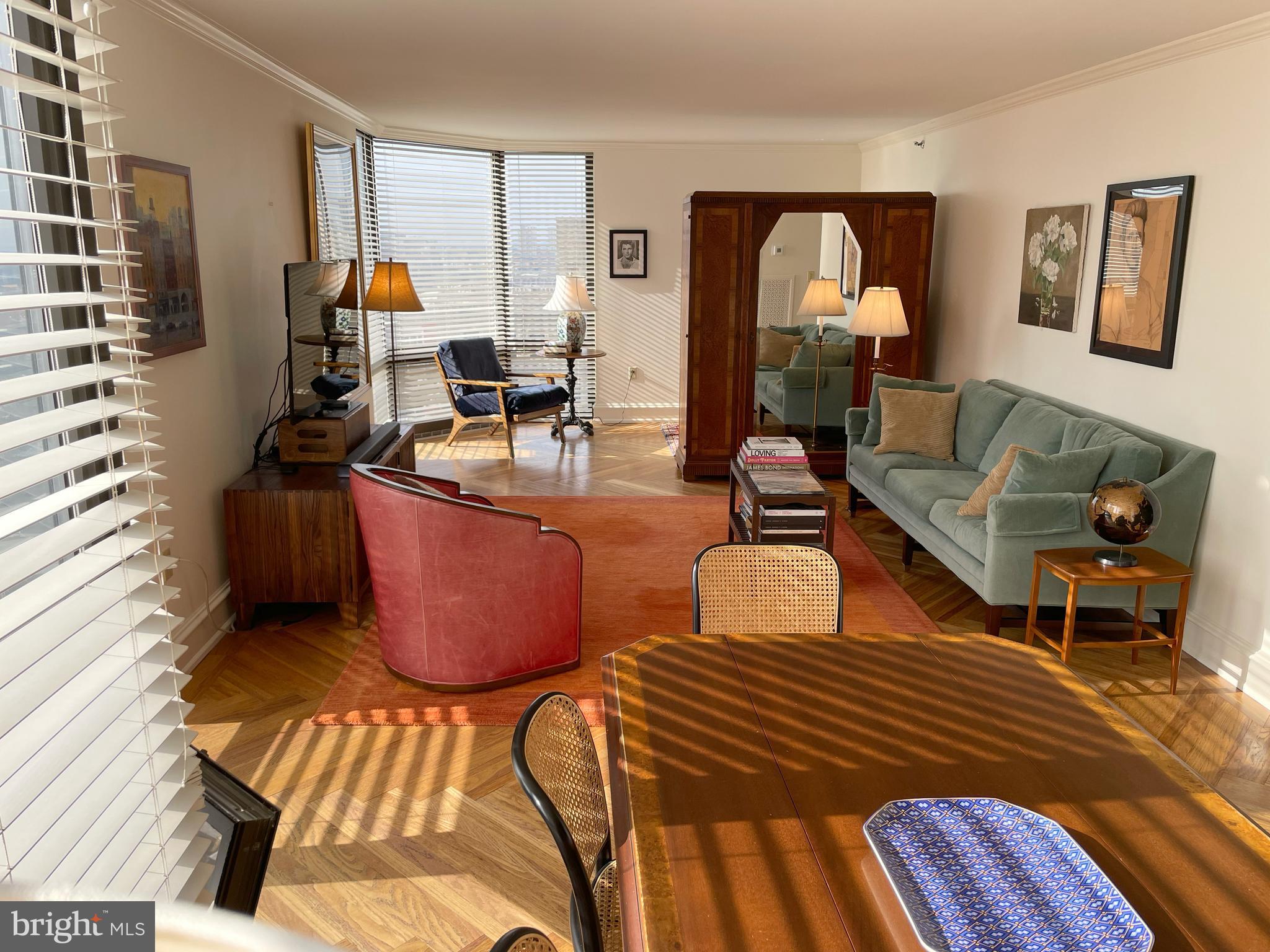 2018 WALNUT STREET 32 21L