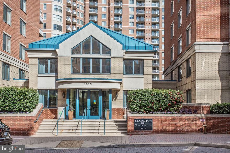 Gorgeous & Sunny Corner Unit Shows and Feels Like NEW! Two Bedrooms, Two Bathroom, Two Garage Parking Spaces.  Wood Floors. Gorgeous Updated Baths. Stainless Steel Appliances. Lexington Square is a Beautiful Property with Secured Entry Lobbies. On Site Amenities Include Pool and Fitness Center. All the Orange Line Conveniences Outside Your Door! Walk to Ballston and Virginia Square Metros!  Fantastic Location Offers Grocery Stores, Restaurants, Shops, Library and More!!!