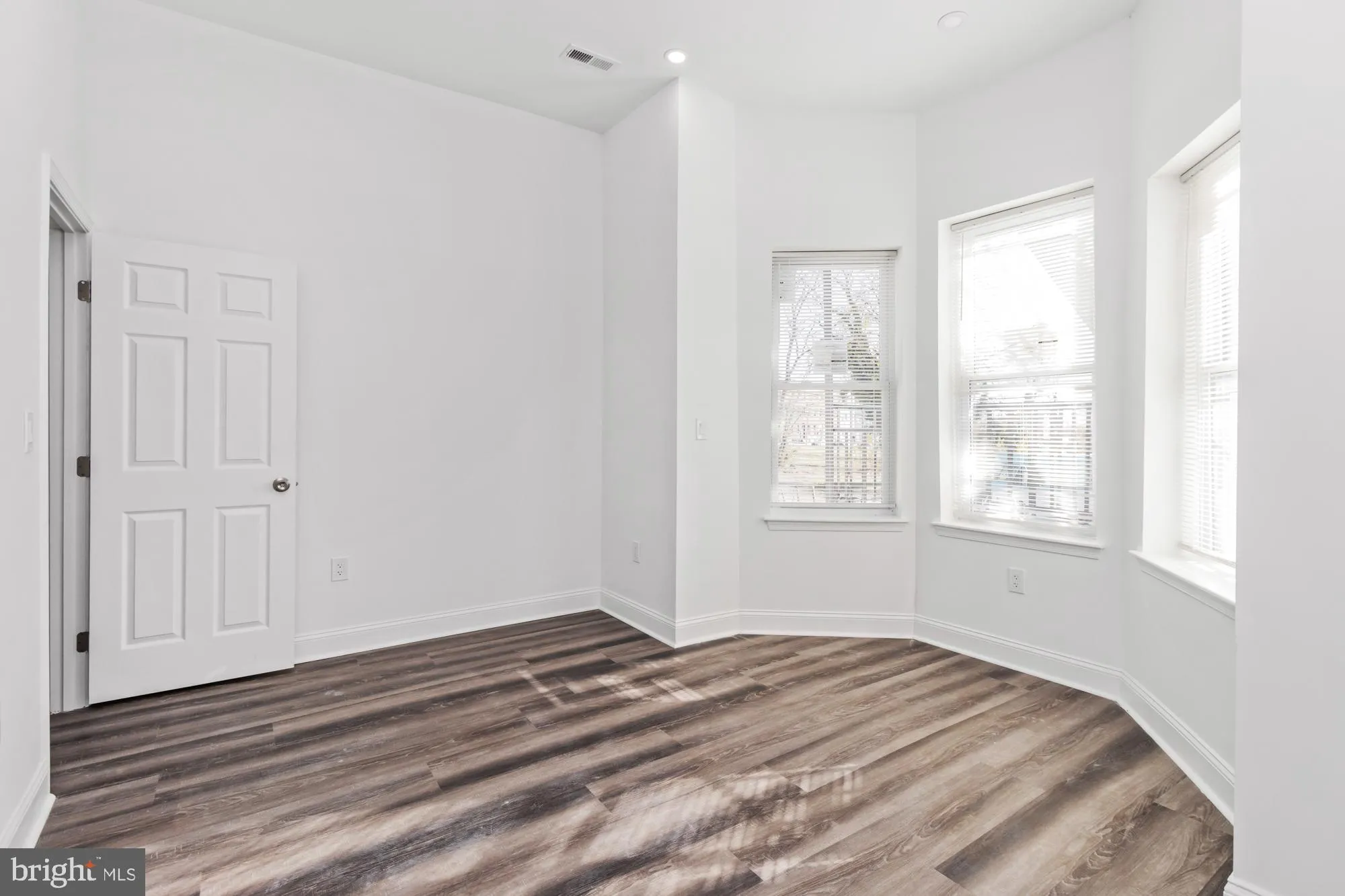 Baltimore, Maryland 21217, United States, 7 Bedrooms Bedrooms, ,4 BathroomsBathrooms,Residential,Coming Soon,244242