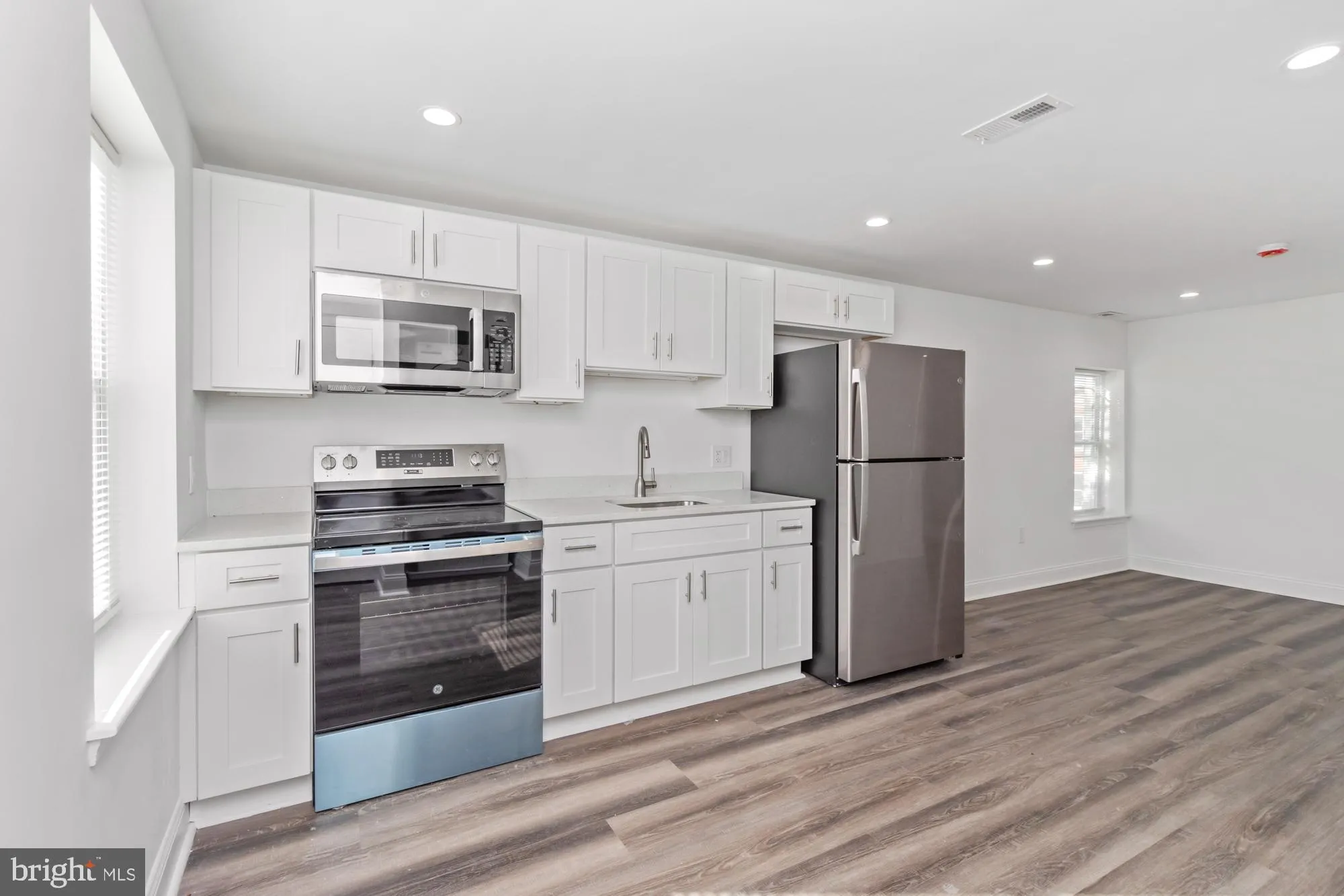 Baltimore, Maryland 21217, United States, 7 Bedrooms Bedrooms, ,4 BathroomsBathrooms,Residential,Coming Soon,244242