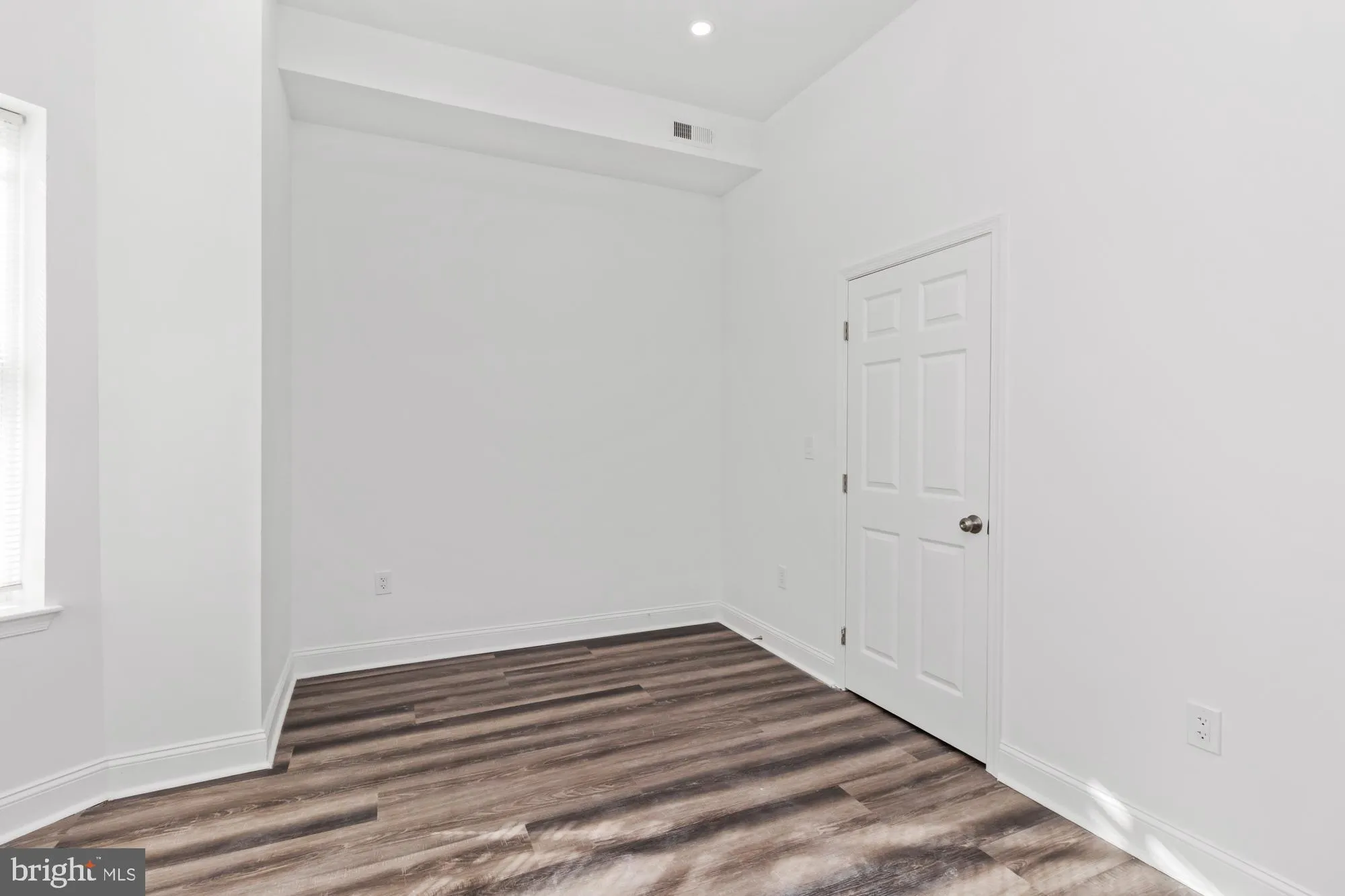 Baltimore, Maryland 21217, United States, 7 Bedrooms Bedrooms, ,4 BathroomsBathrooms,Residential,Coming Soon,244242