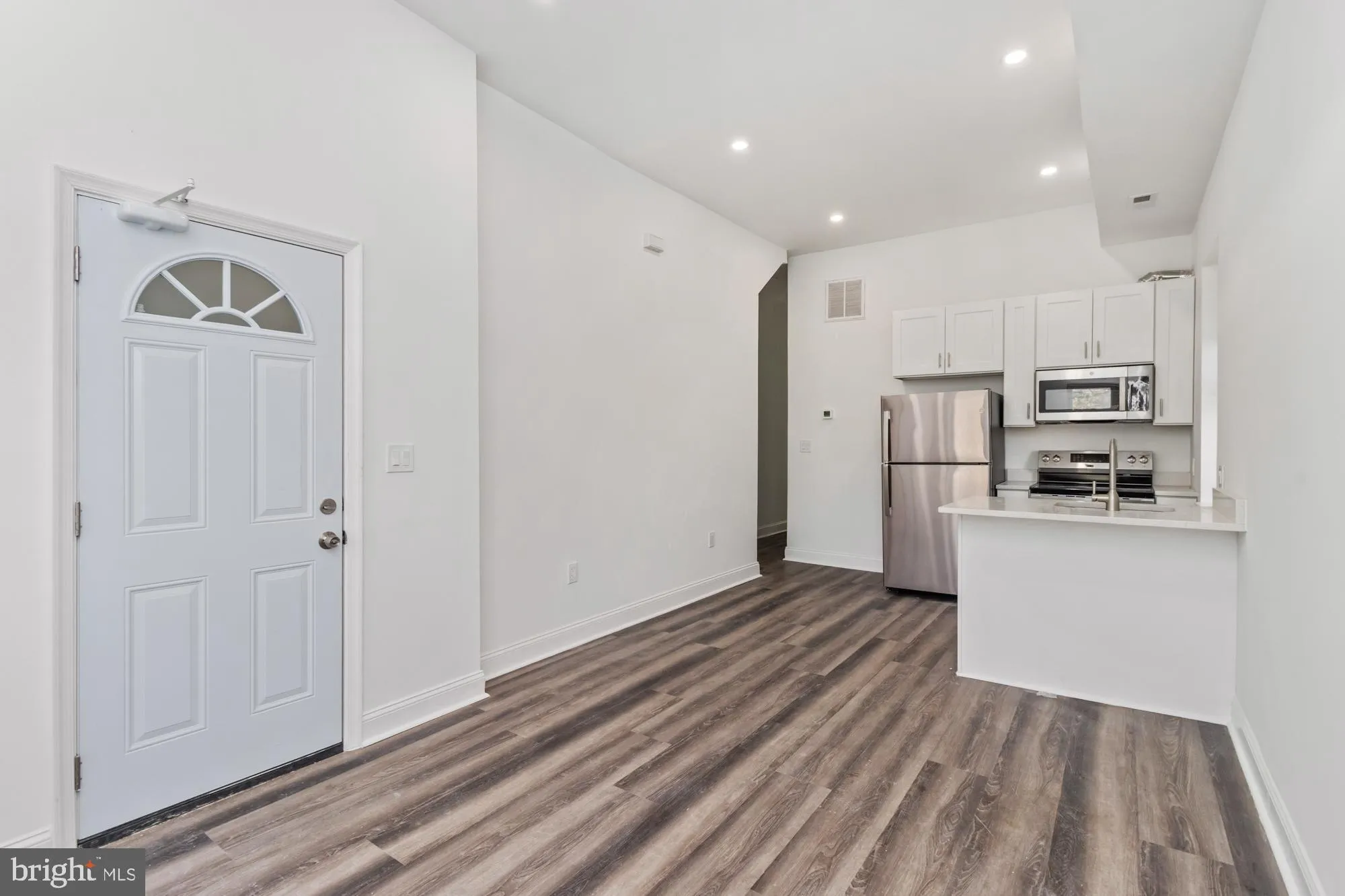 Baltimore, Maryland 21217, United States, 7 Bedrooms Bedrooms, ,4 BathroomsBathrooms,Residential,Coming Soon,244242