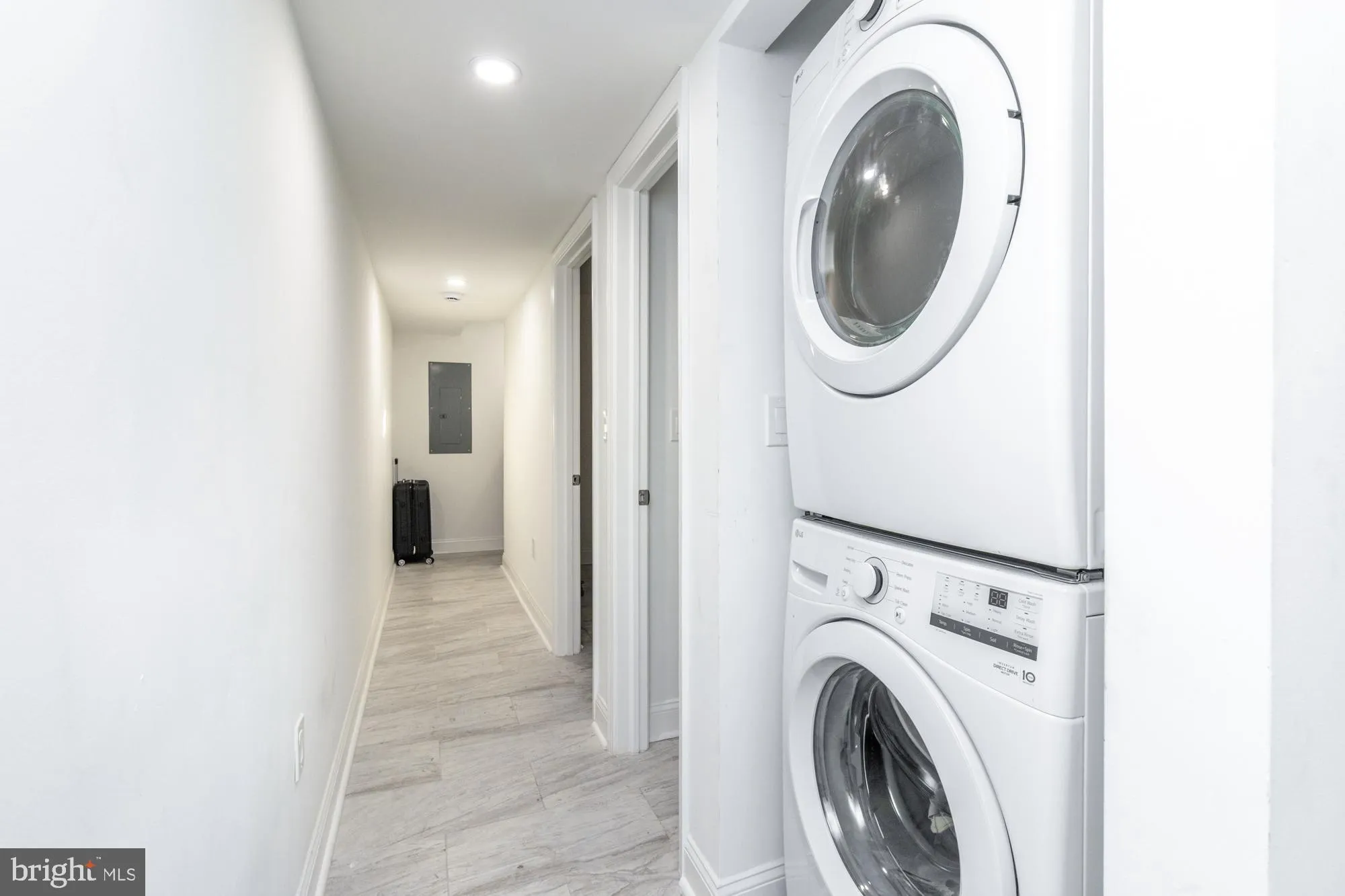 Baltimore, Maryland 21217, United States, 7 Bedrooms Bedrooms, ,4 BathroomsBathrooms,Residential,Coming Soon,244242