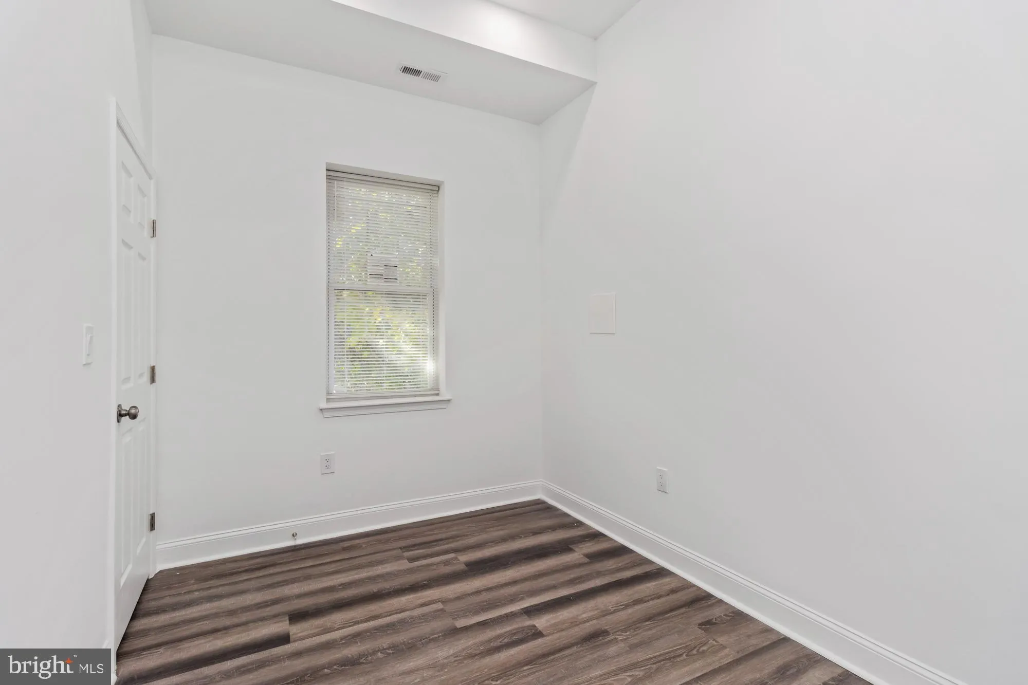 Baltimore, Maryland 21217, United States, 7 Bedrooms Bedrooms, ,4 BathroomsBathrooms,Residential,Coming Soon,244242