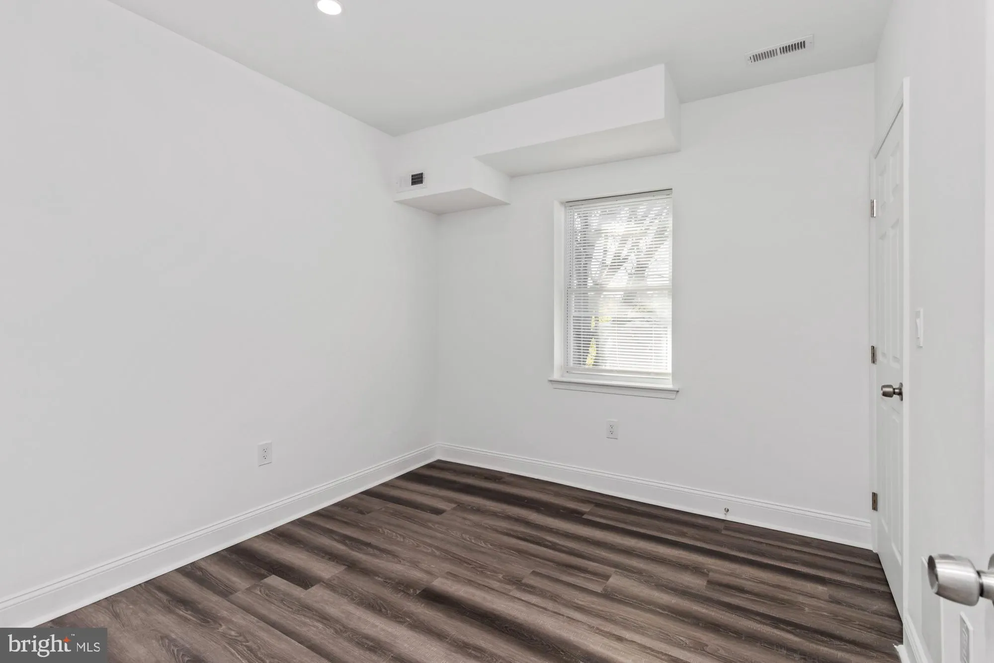 Baltimore, Maryland 21217, United States, 7 Bedrooms Bedrooms, ,4 BathroomsBathrooms,Residential,Coming Soon,244242