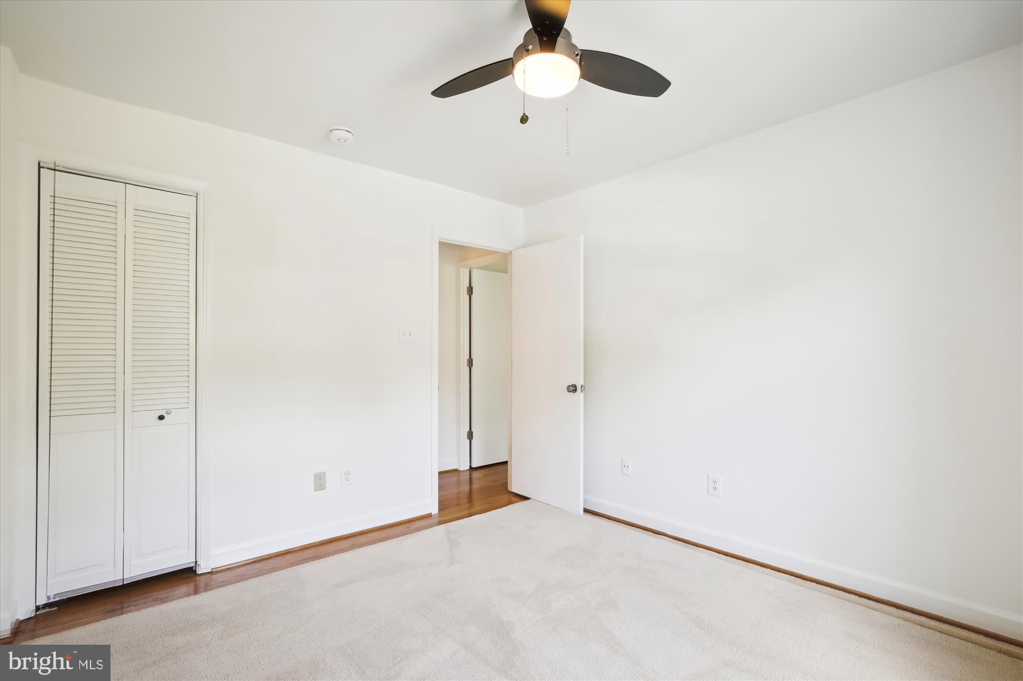 FALLS PLACE TOWNHOUSES - Residential