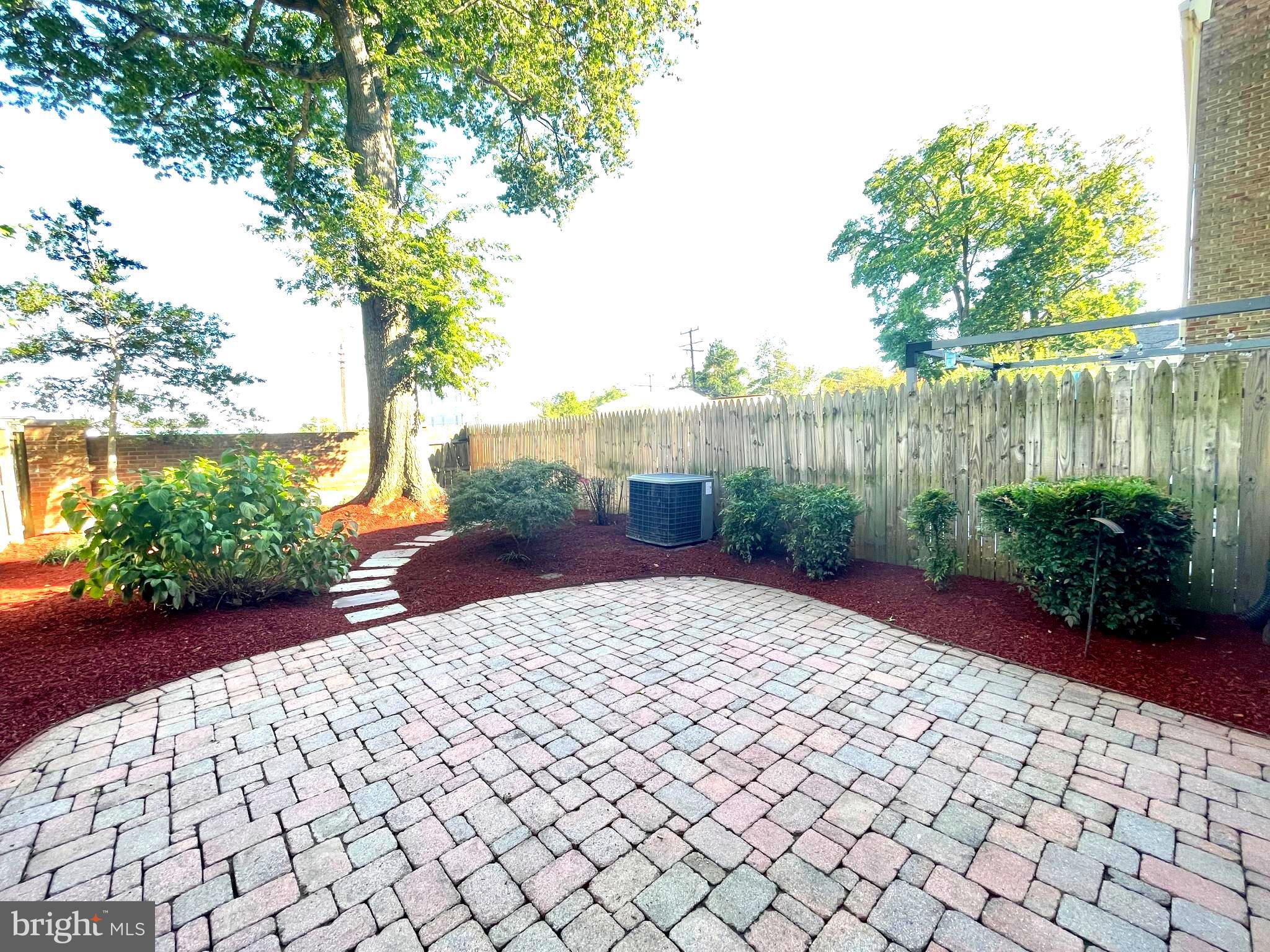 FALLS PLACE TOWNHOUSES - Residential